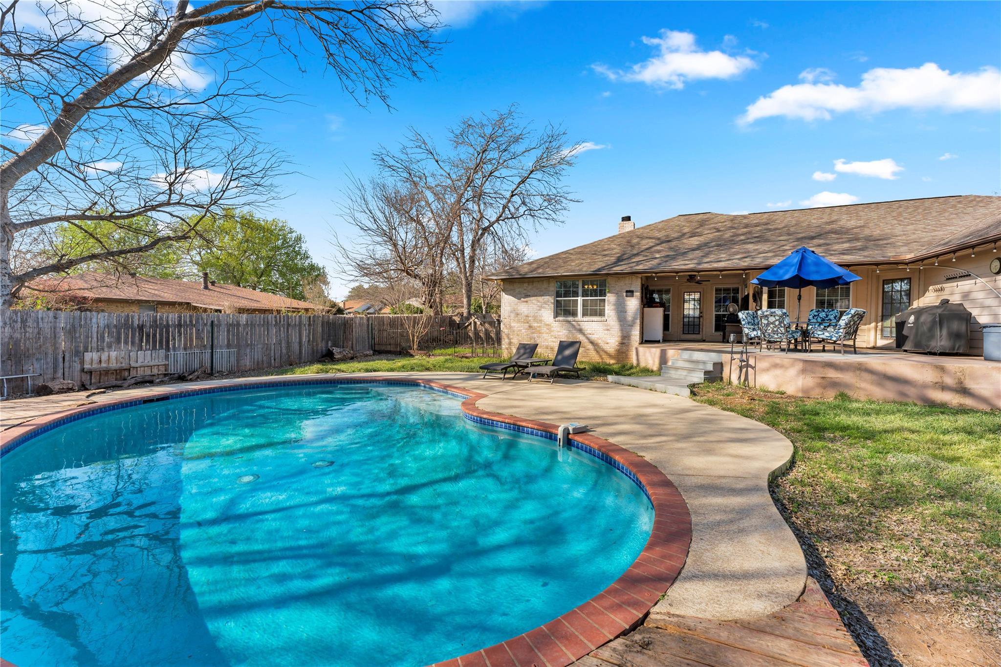 185 Broadmoor St, Marble Falls, TX 78654