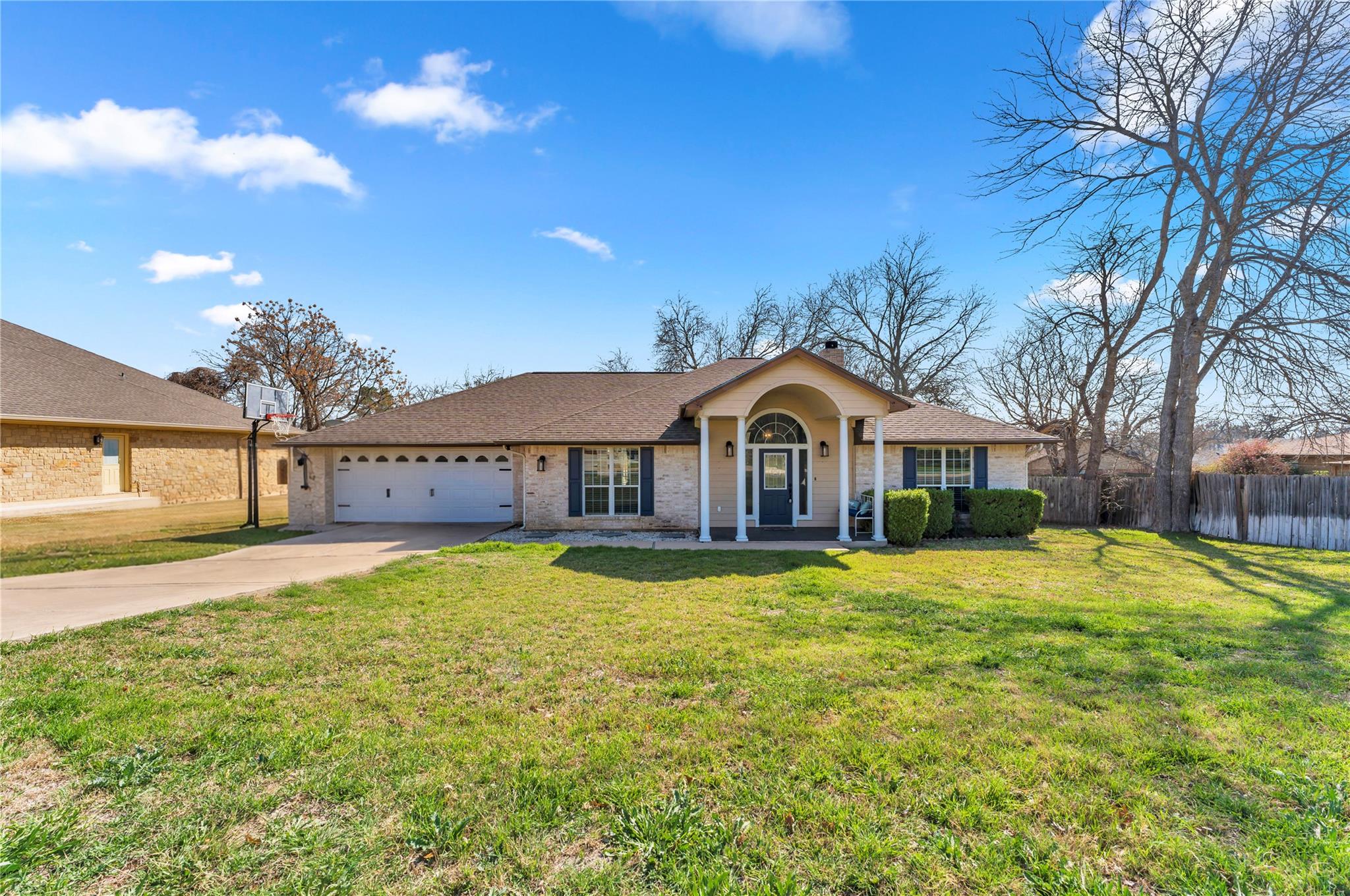 185 Broadmoor St, Marble Falls, TX 78654