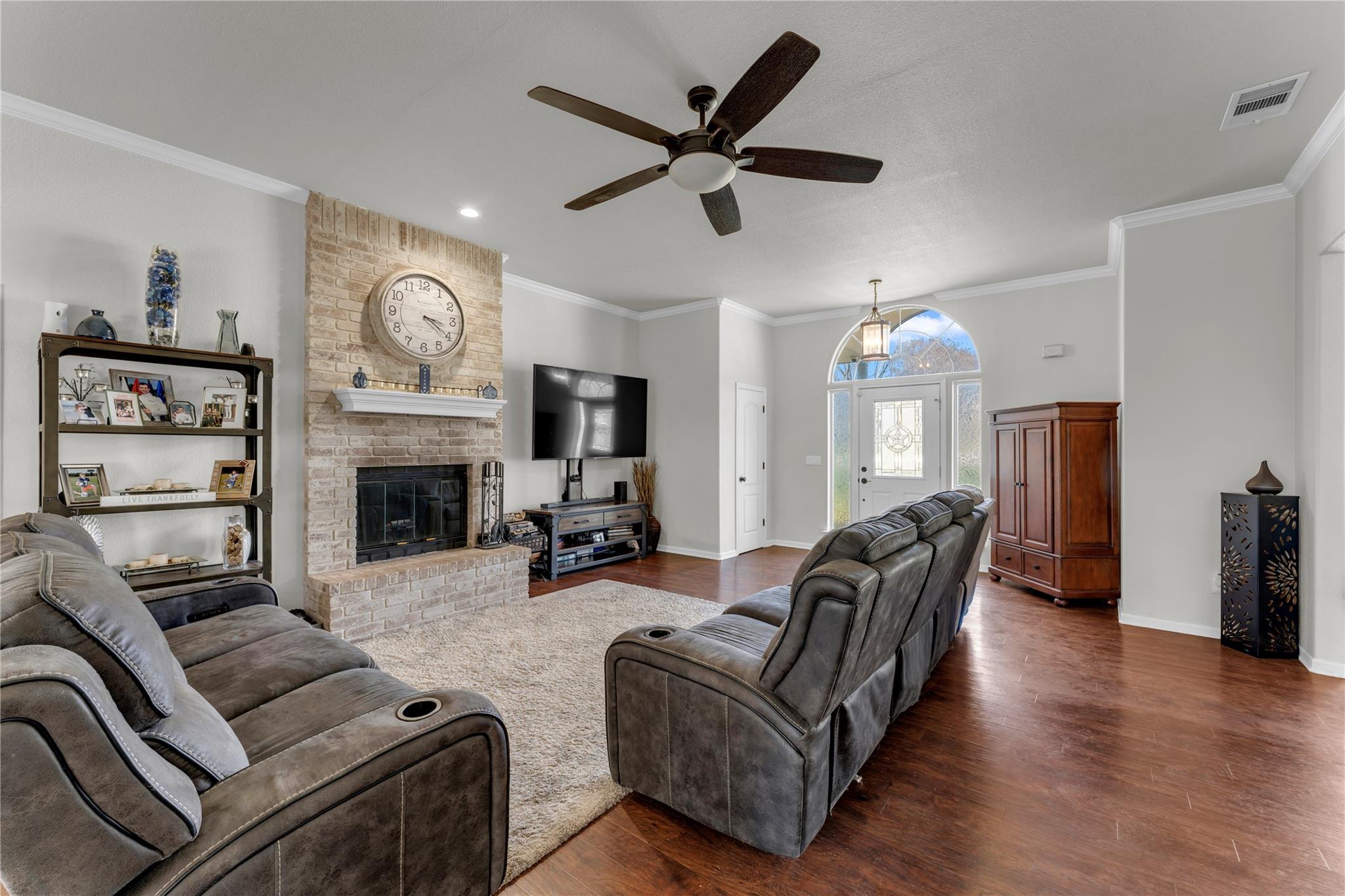 185 Broadmoor St, Marble Falls, TX 78654