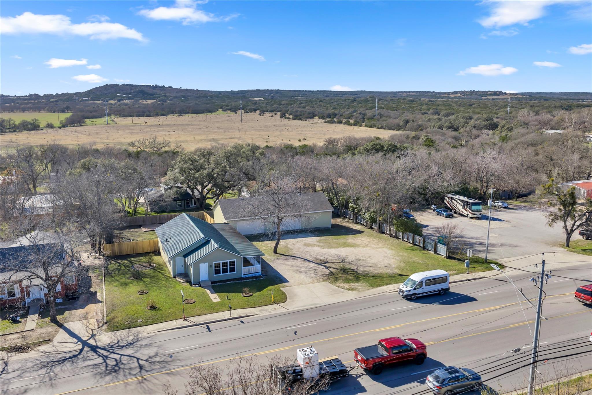 808 N Water St, Burnet, TX 78611