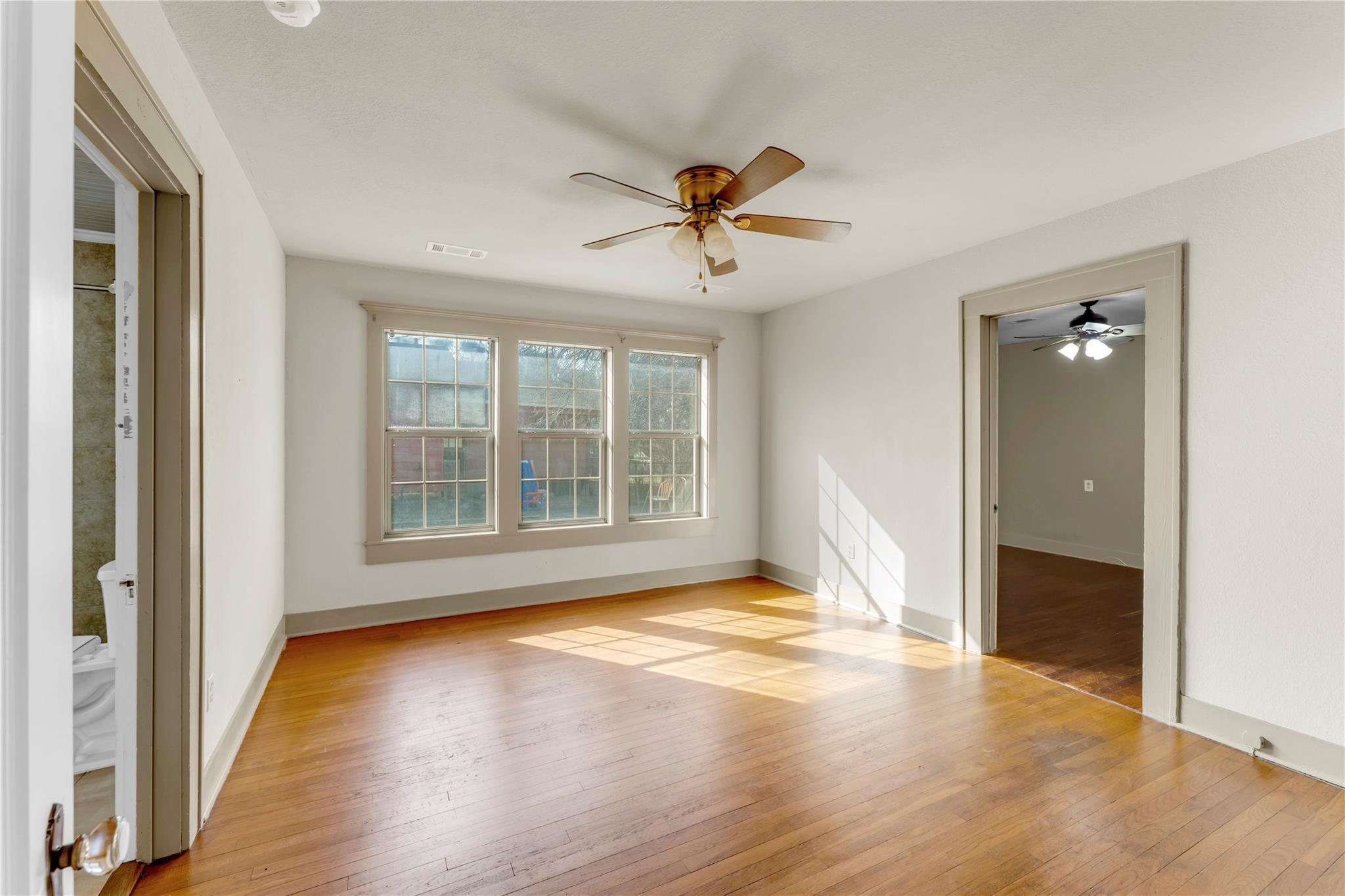 808 N Water St, Burnet, TX 78611