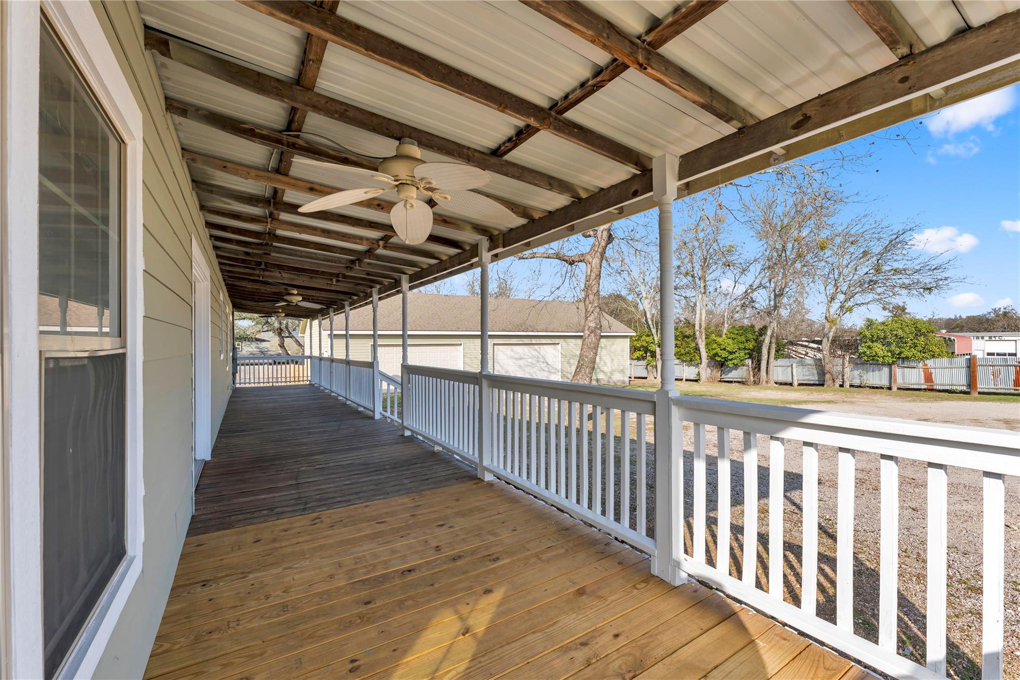 808 N Water St, Burnet, TX 78611