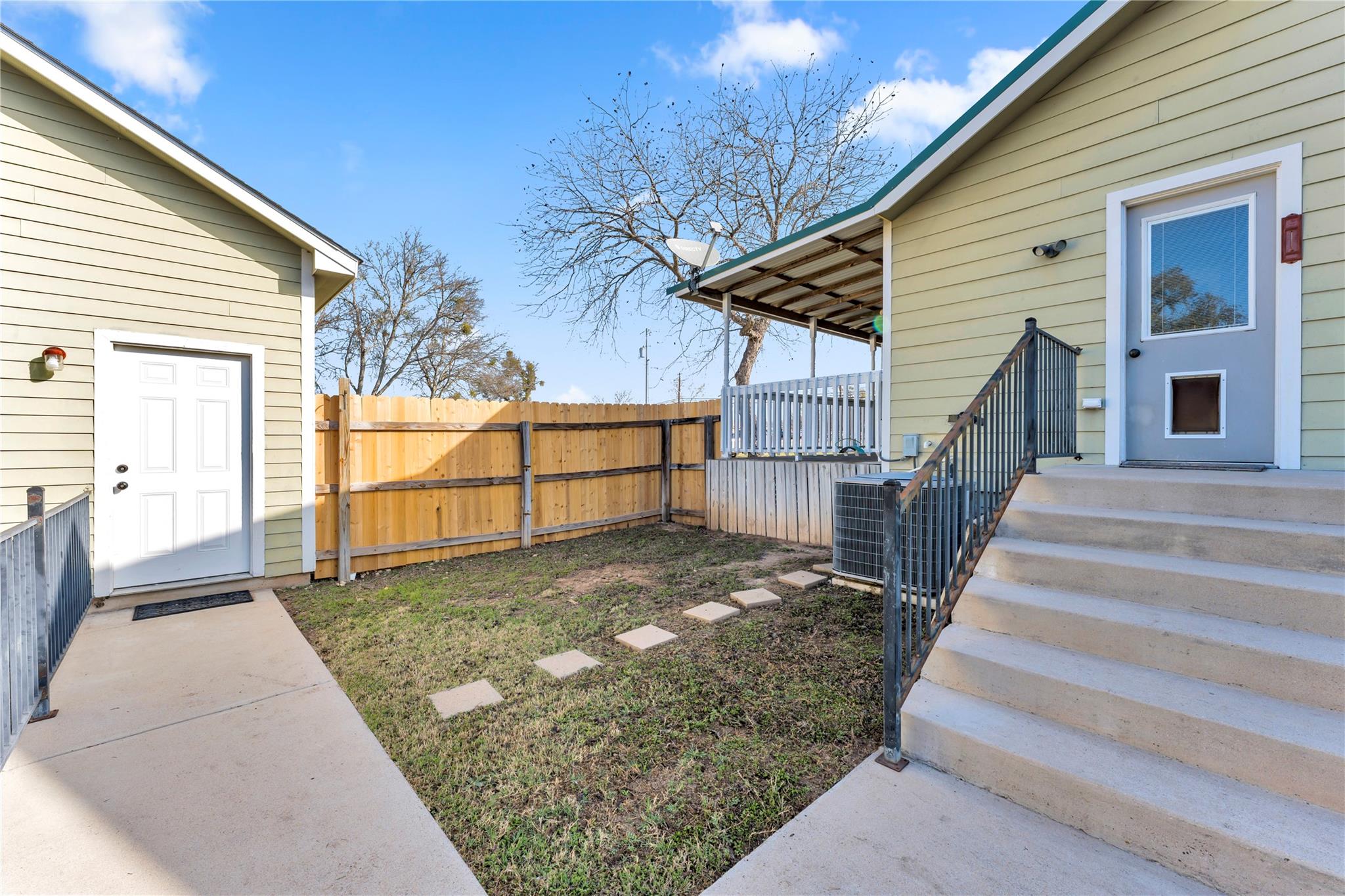 808 N Water St, Burnet, TX 78611