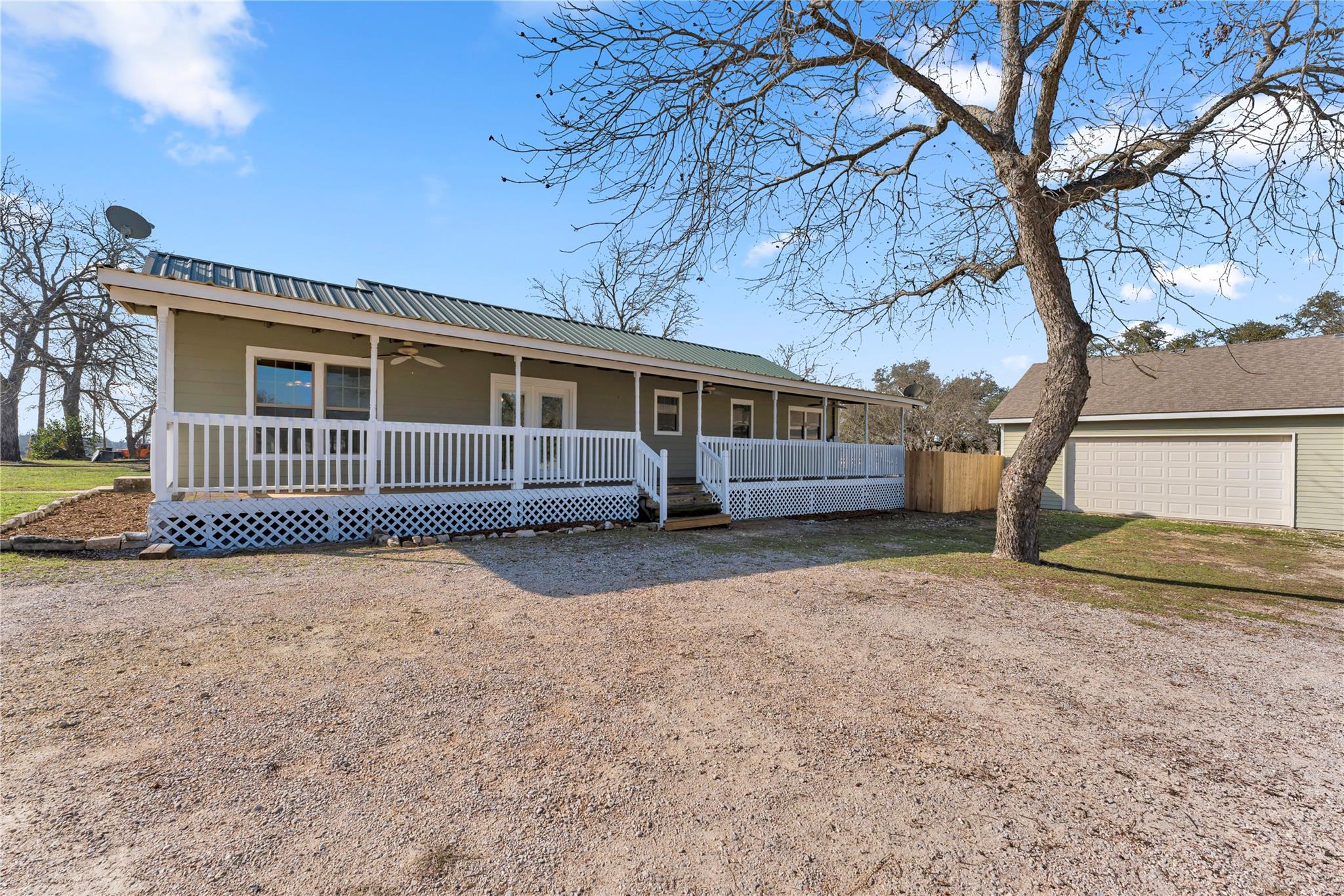 808 N Water St, Burnet, TX 78611