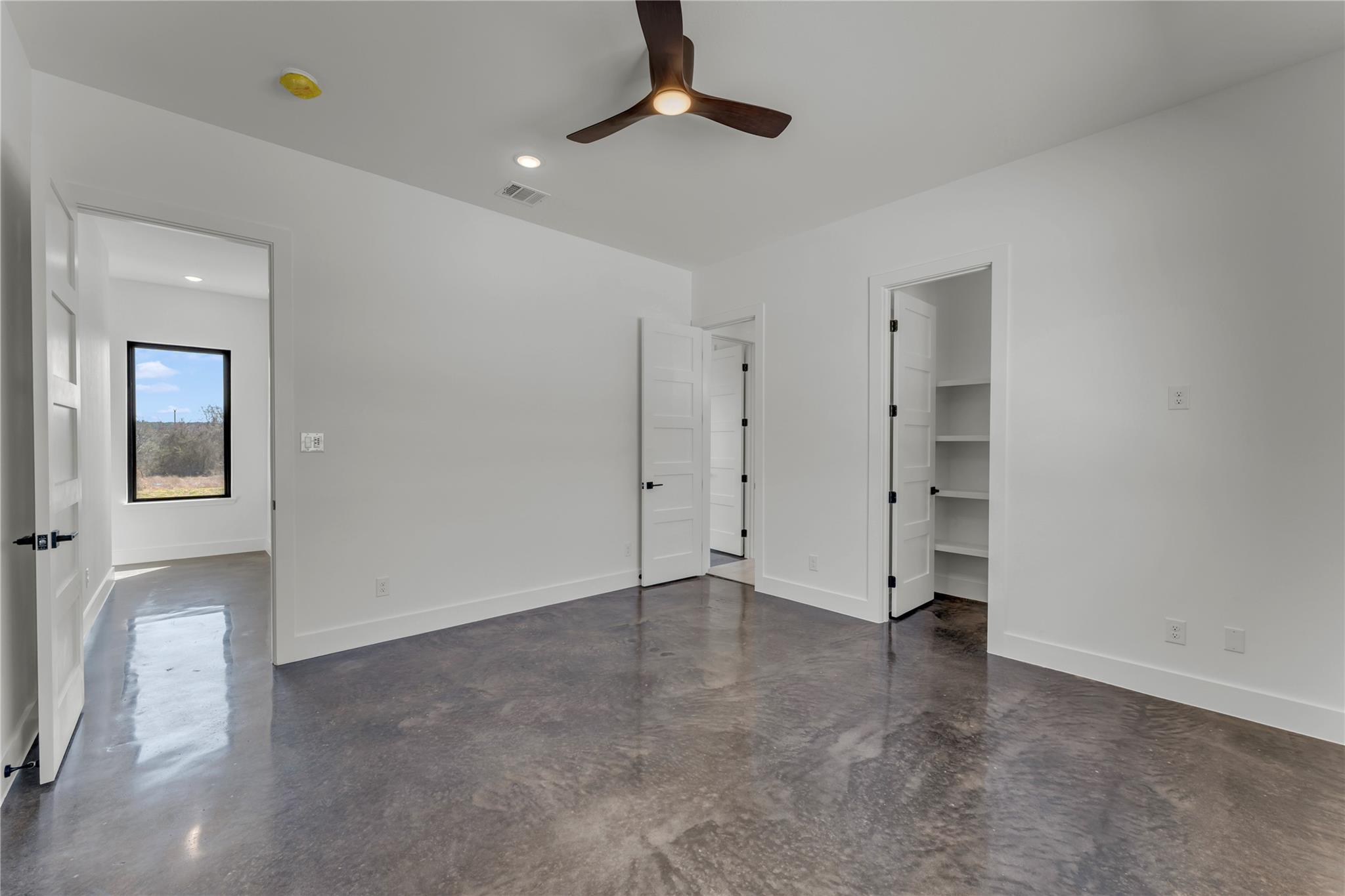 138 Cloudwood Ranch Rd, Briggs, TX 78608