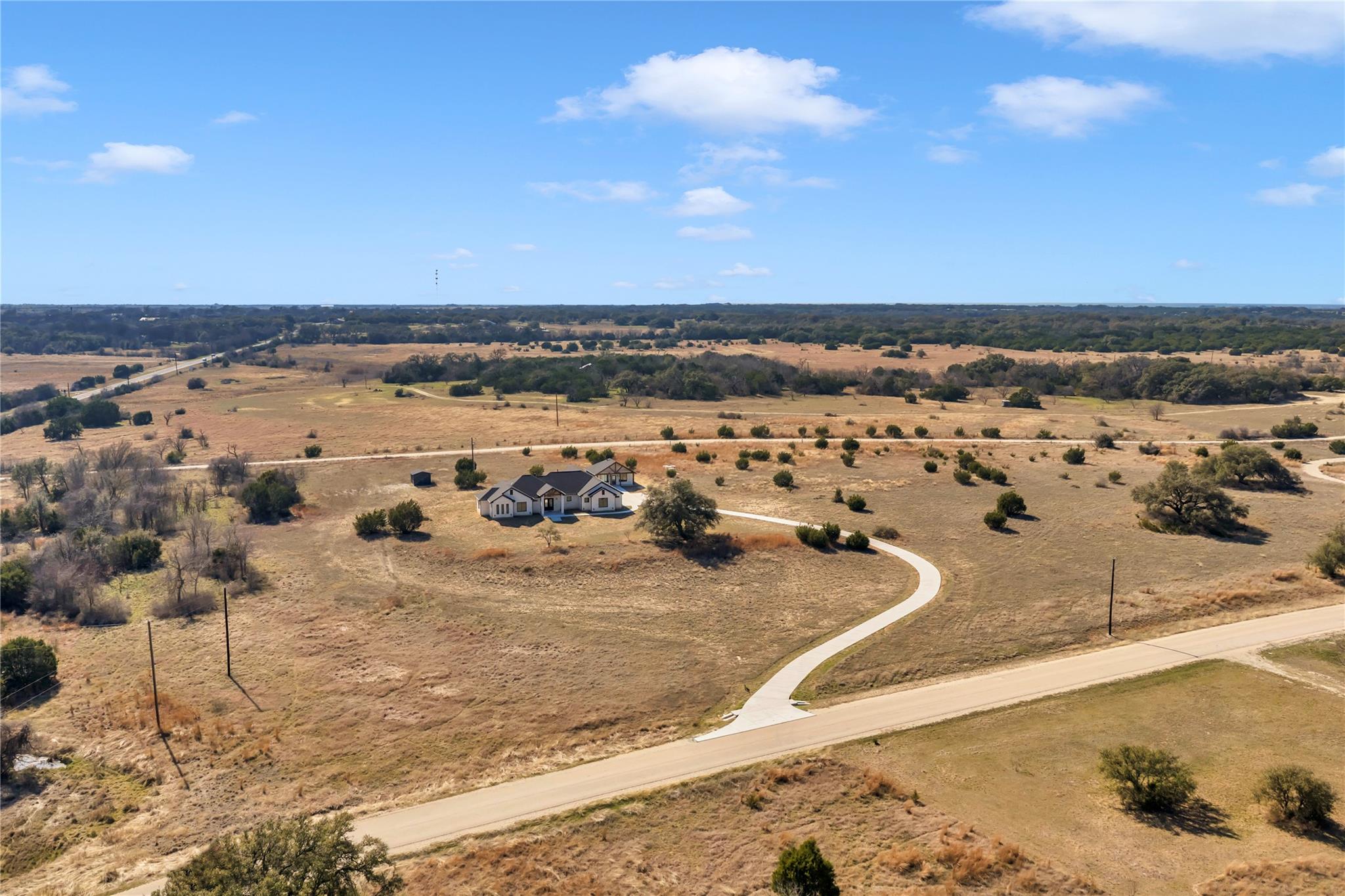 138 Cloudwood Ranch Rd, Briggs, TX 78608