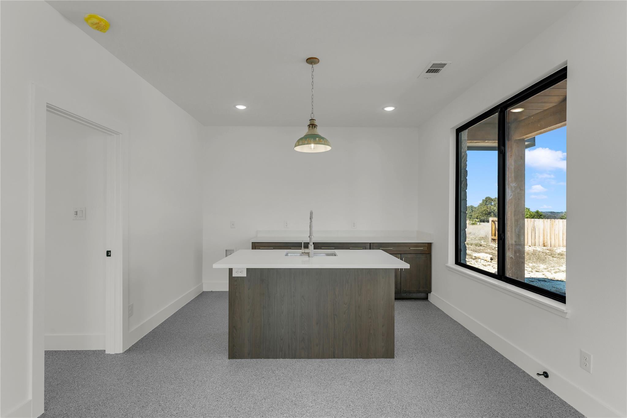 138 Cloudwood Ranch Rd, Briggs, TX 78608