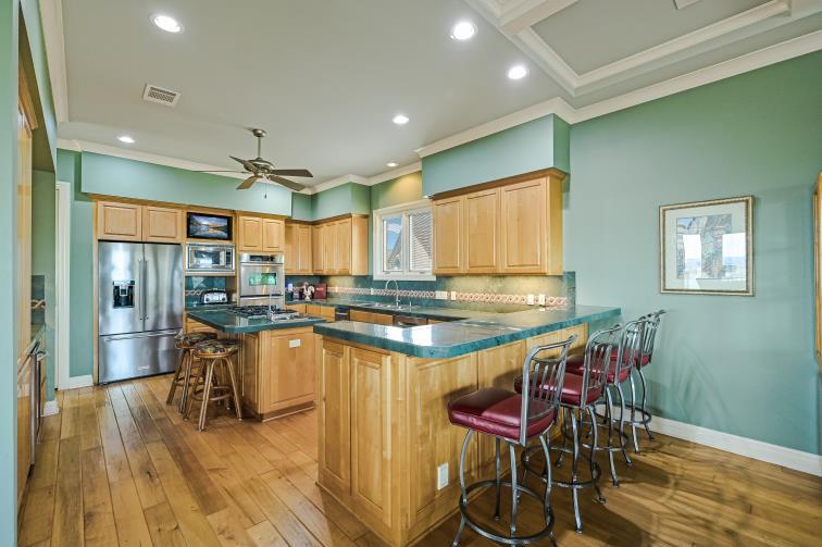 27023 Waterfall Hill Pkwy, Spicewood, TX 78669