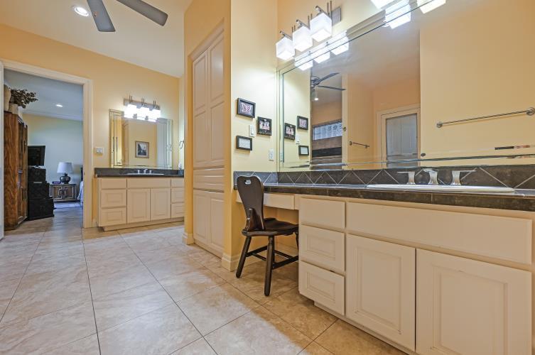 27023 Waterfall Hill Pkwy, Spicewood, TX 78669