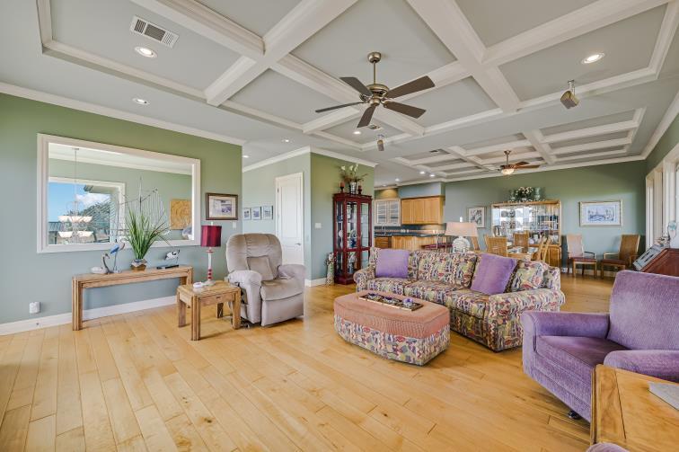 27023 Waterfall Hill Pkwy, Spicewood, TX 78669