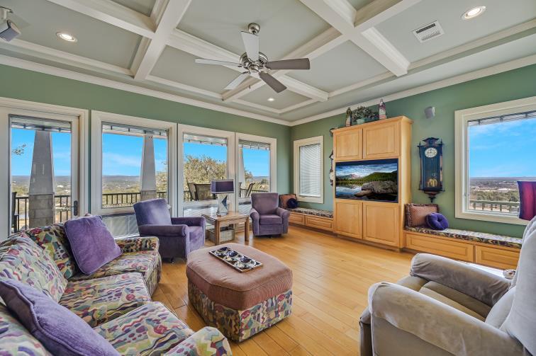 27023 Waterfall Hill Pkwy, Spicewood, TX 78669