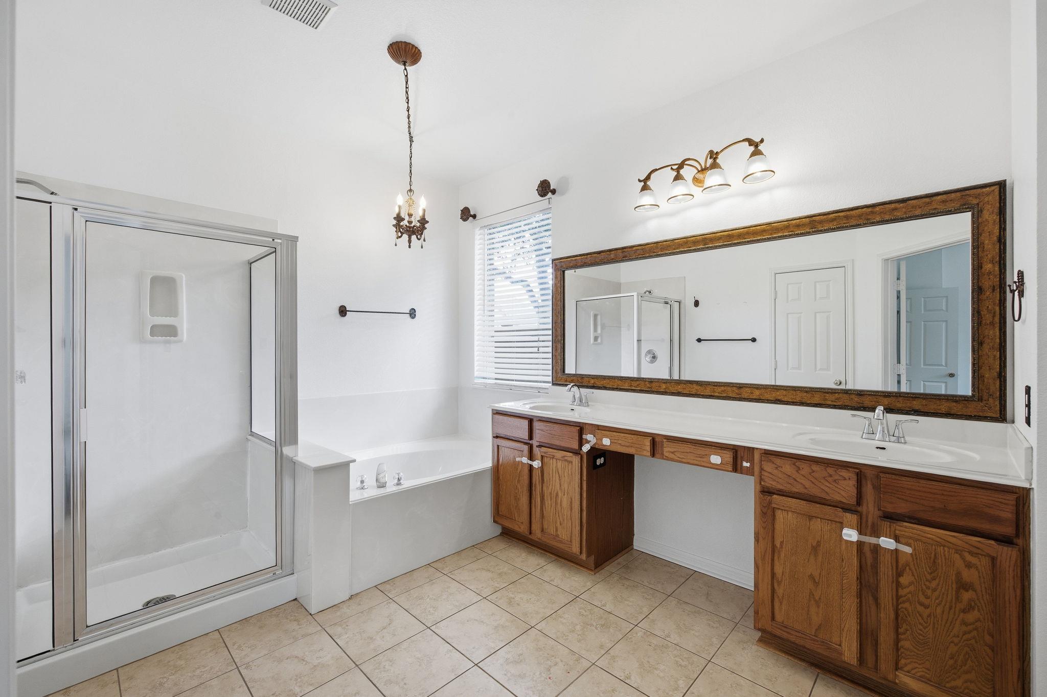 4301 Hoffman Dr, Austin, TX 78749