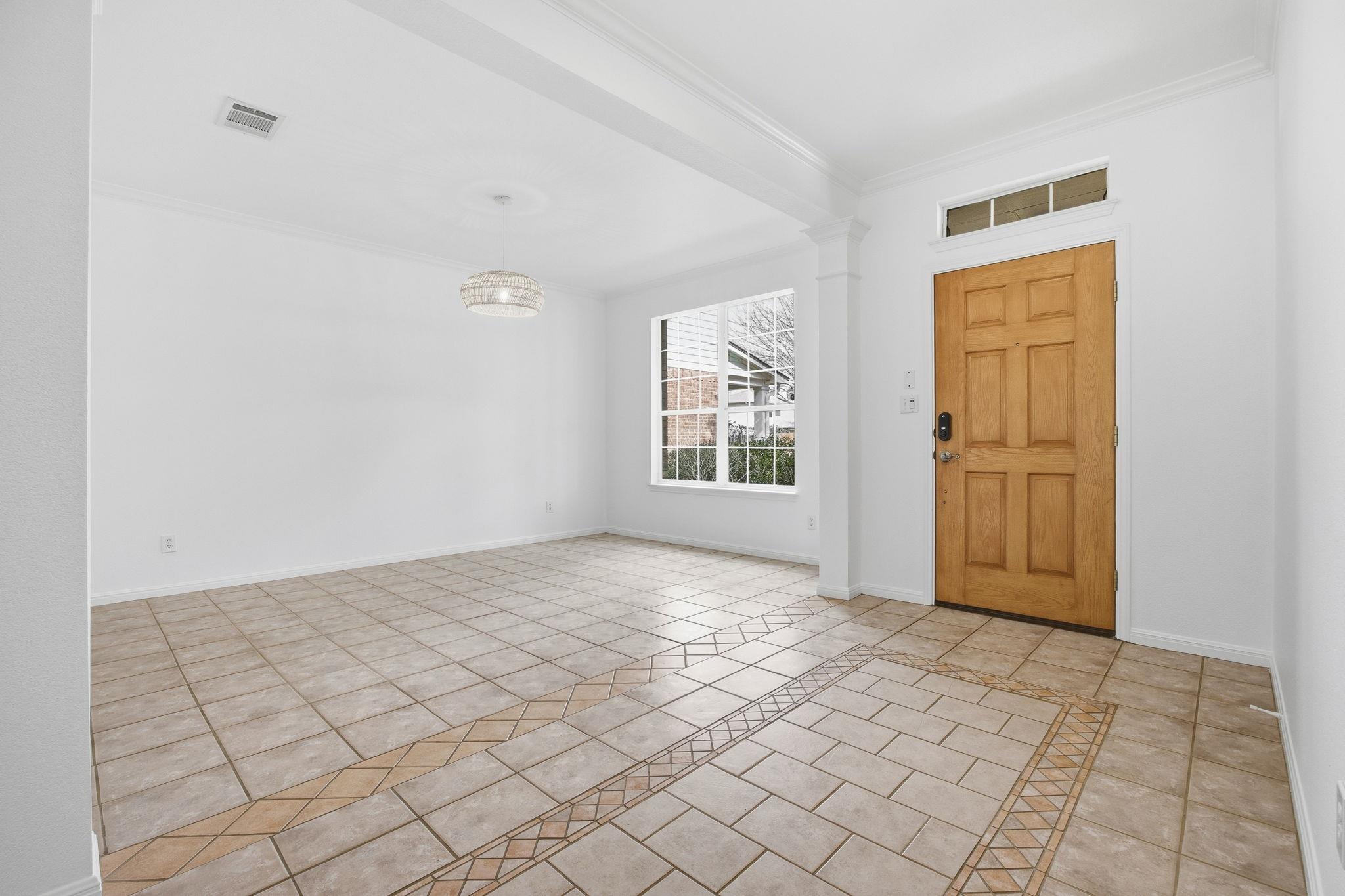 4301 Hoffman Dr, Austin, TX 78749