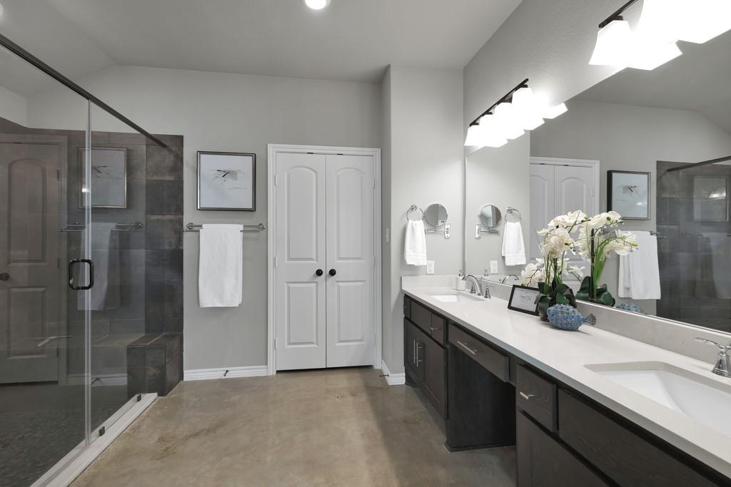 120 Sierra Way Way, Canyon Lake, TX 78133