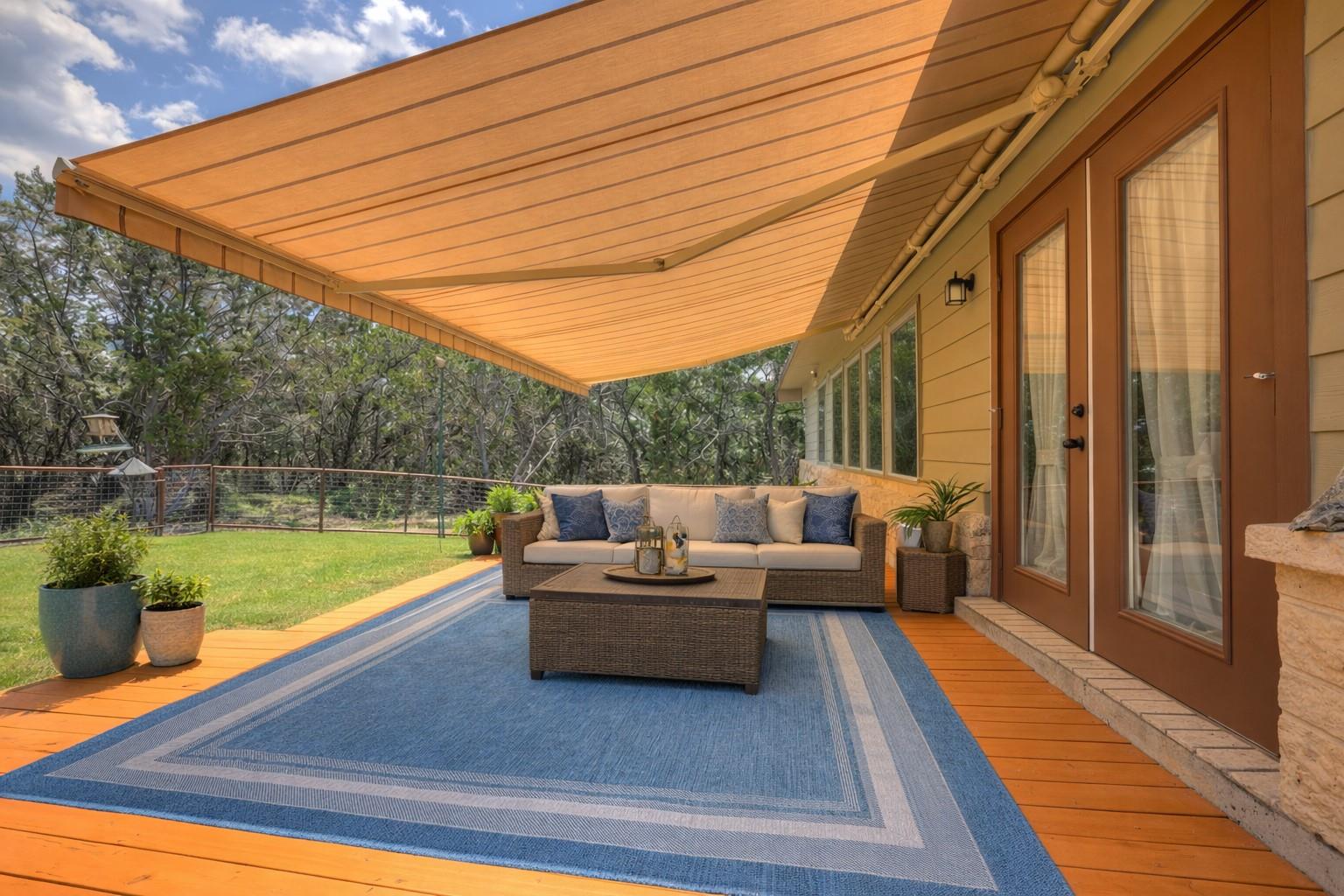 120 Sierra Way Way, Canyon Lake, TX 78133