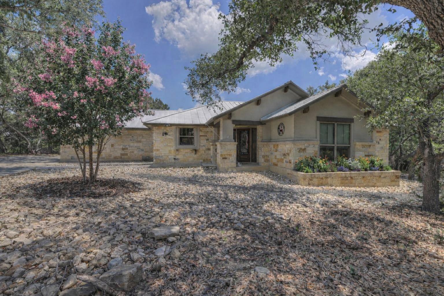 120 Sierra Way Way, Canyon Lake, TX 78133
