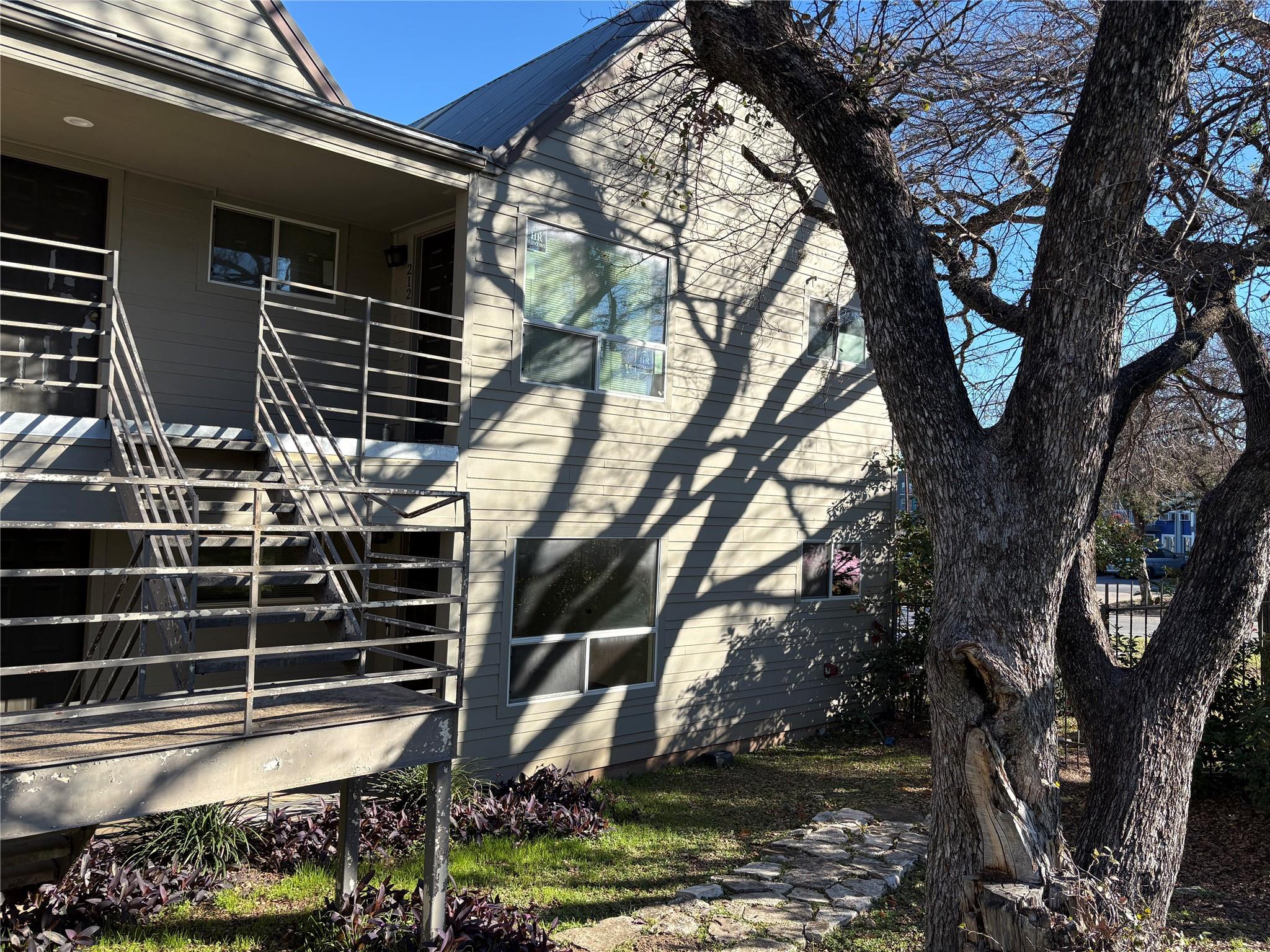 1514 Parker Ln # 111, Austin, TX 78741