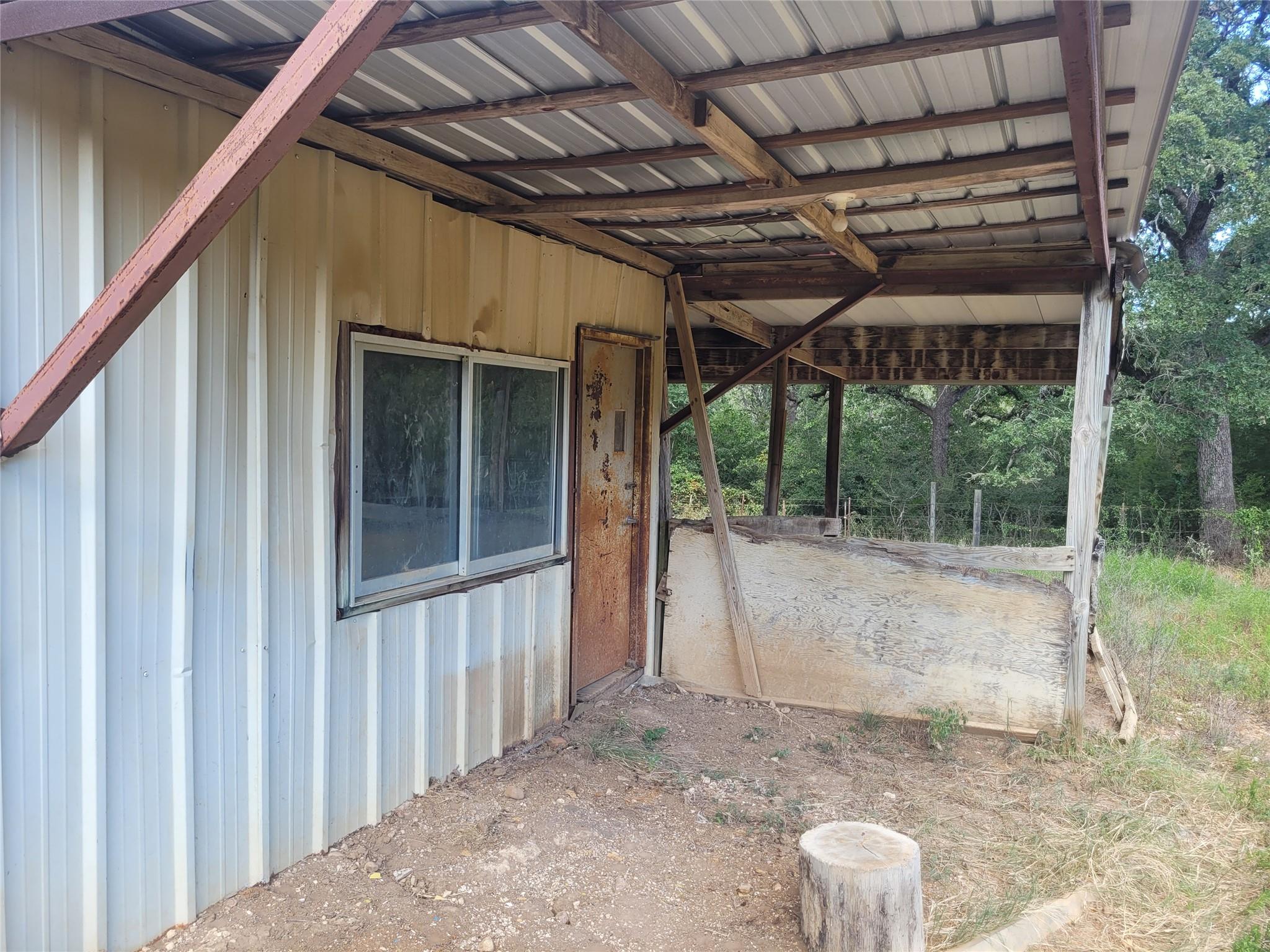 243 Piney Ridge Dr, Bastrop, TX 78602