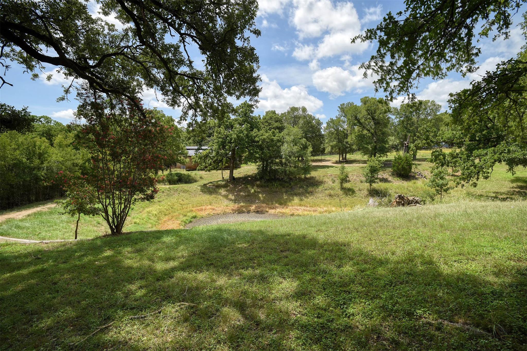 243 Piney Ridge Dr, Bastrop, TX 78602