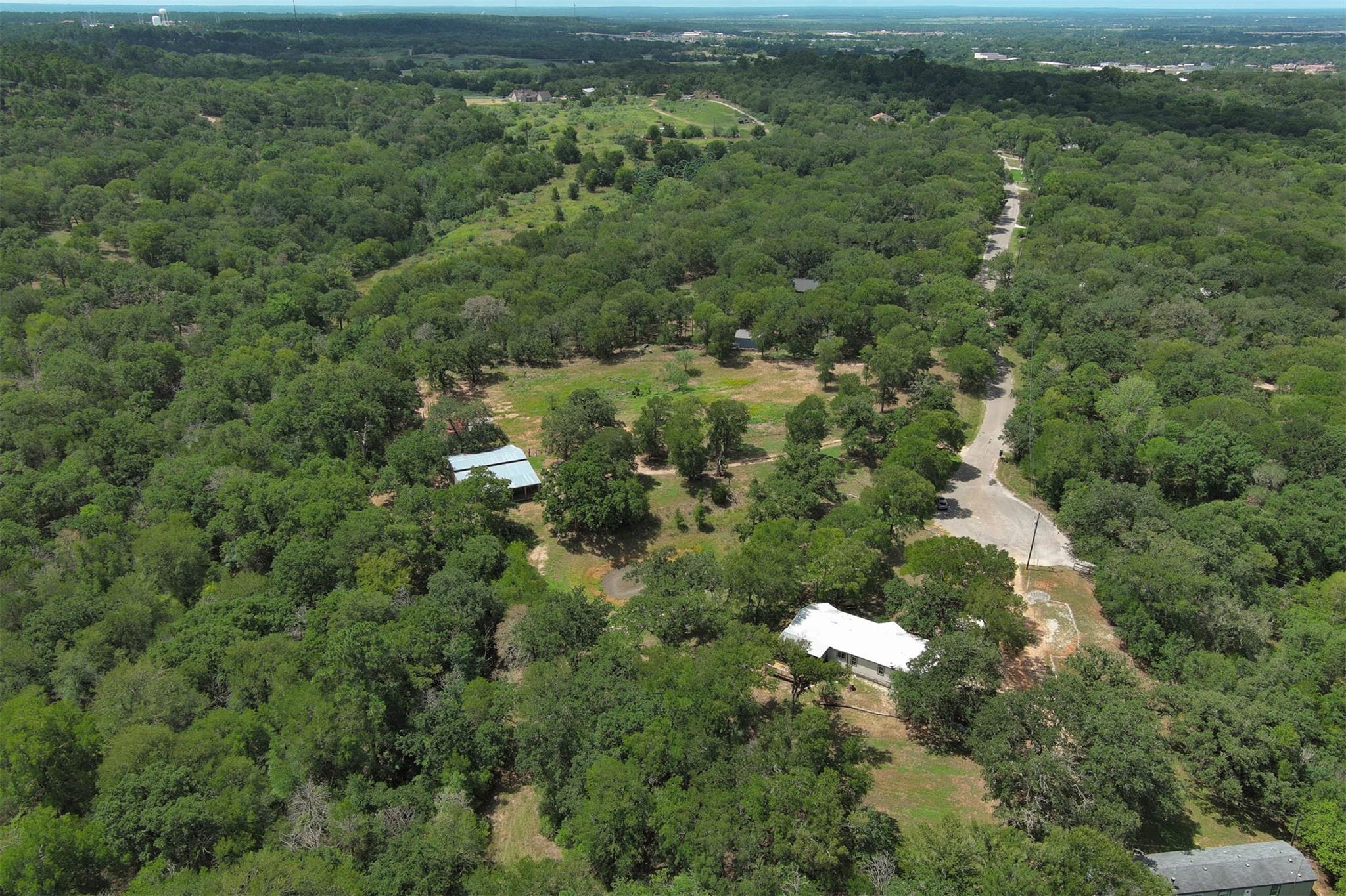 243 Piney Ridge Dr, Bastrop, TX 78602