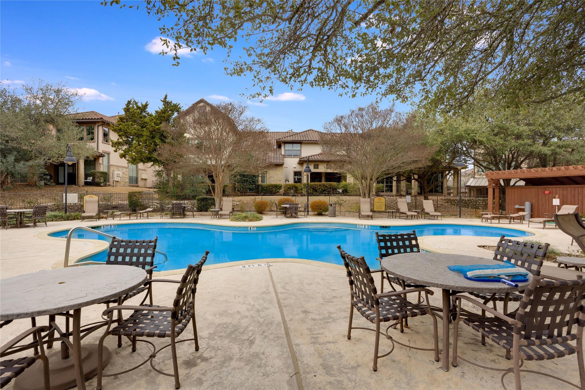 7800 Southwest Pkwy # 412, Austin, TX 78735