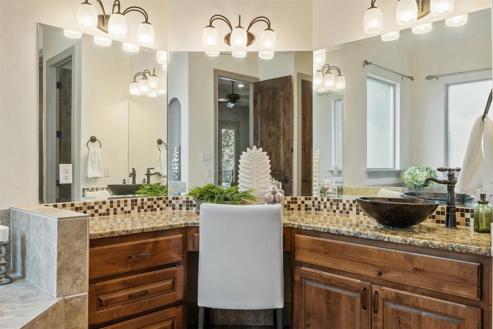 1004 Jonathan Cv, Georgetown, TX 78628