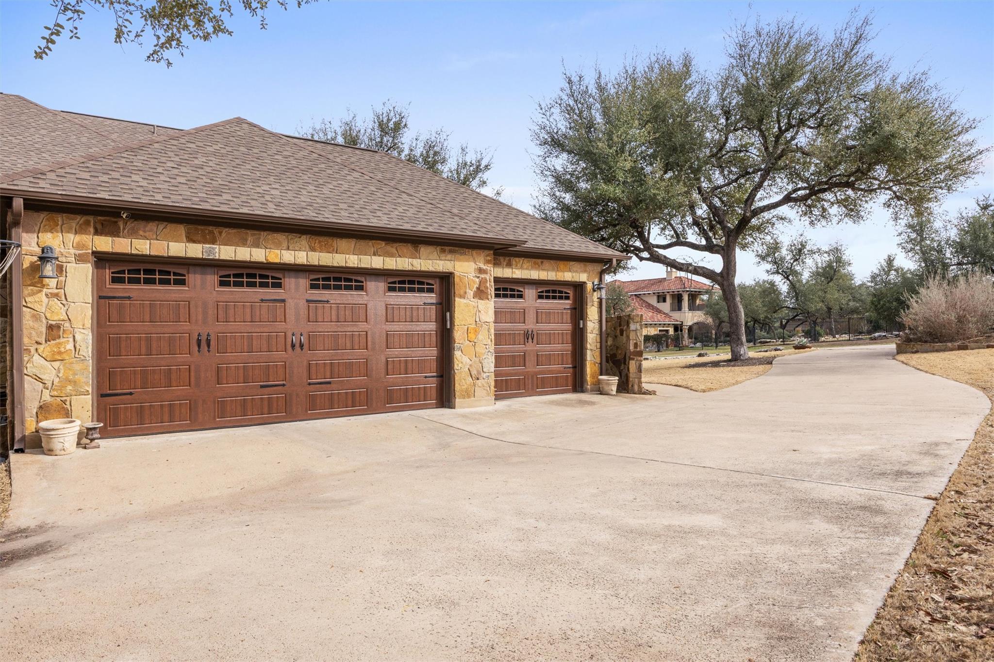1004 Jonathan Cv, Georgetown, TX 78628