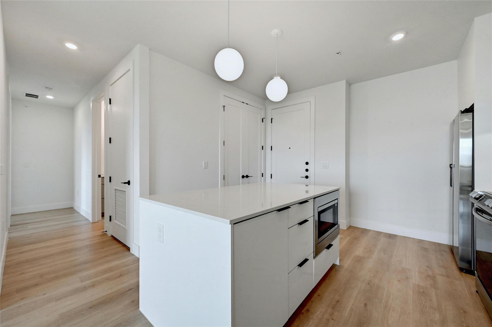 1701 Simond Ave # 323, Austin, TX 78723