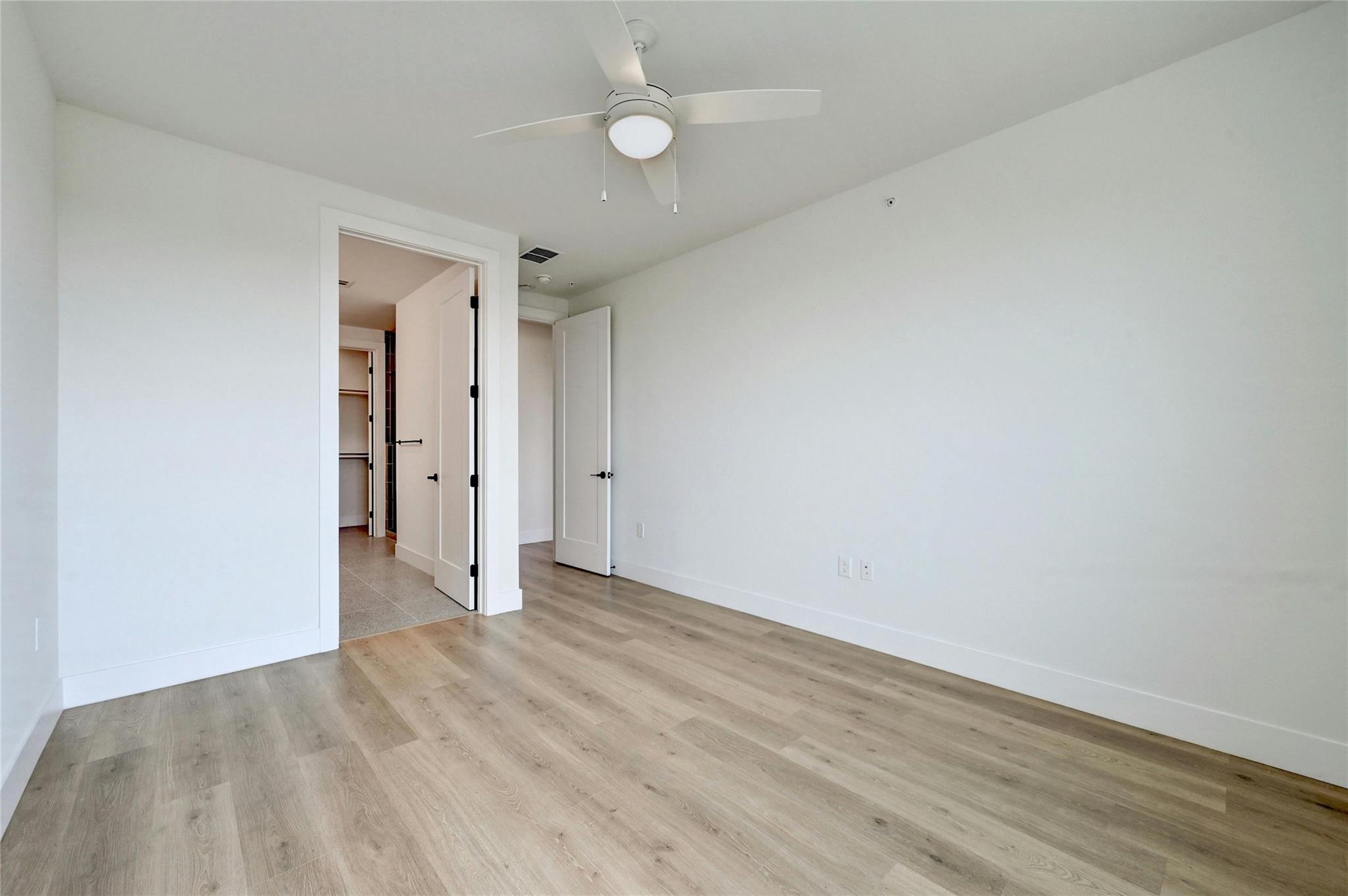 1701 Simond Ave # 323, Austin, TX 78723