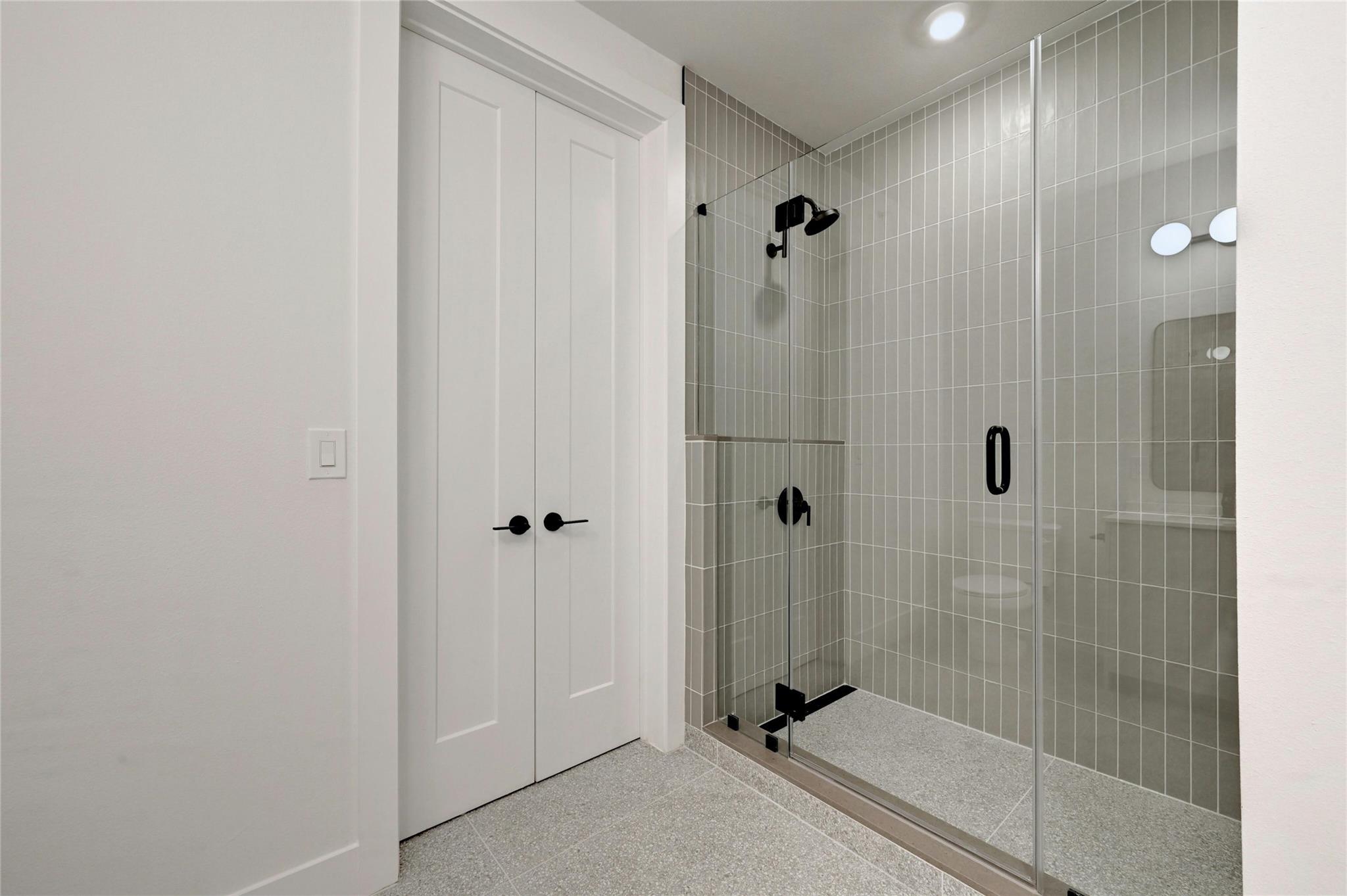 1701 Simond Ave # 323, Austin, TX 78723