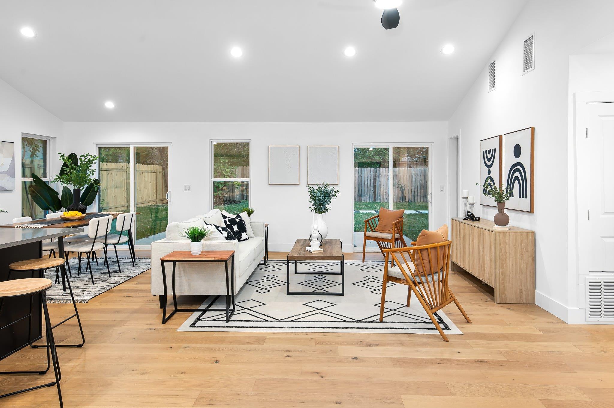 8305 Briarwood Ln, Austin, TX 78757