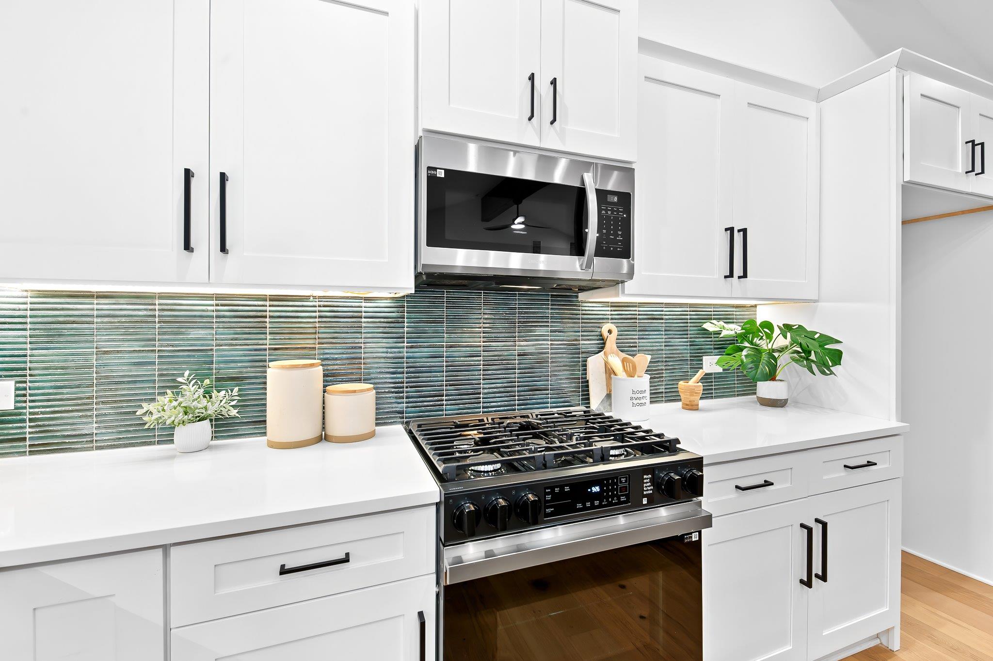 8305 Briarwood Ln, Austin, TX 78757