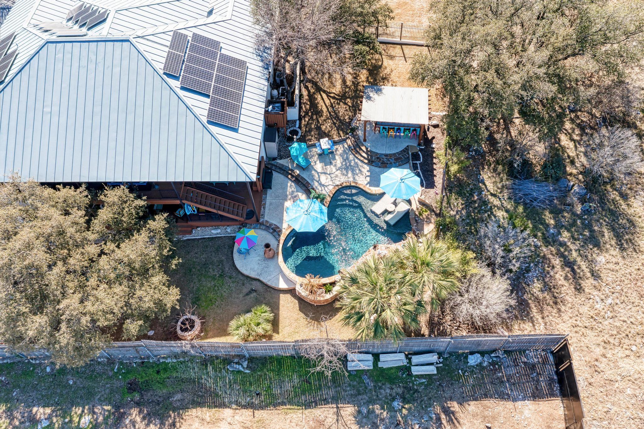 303 Left Ln, Horseshoe Bay, TX 78657