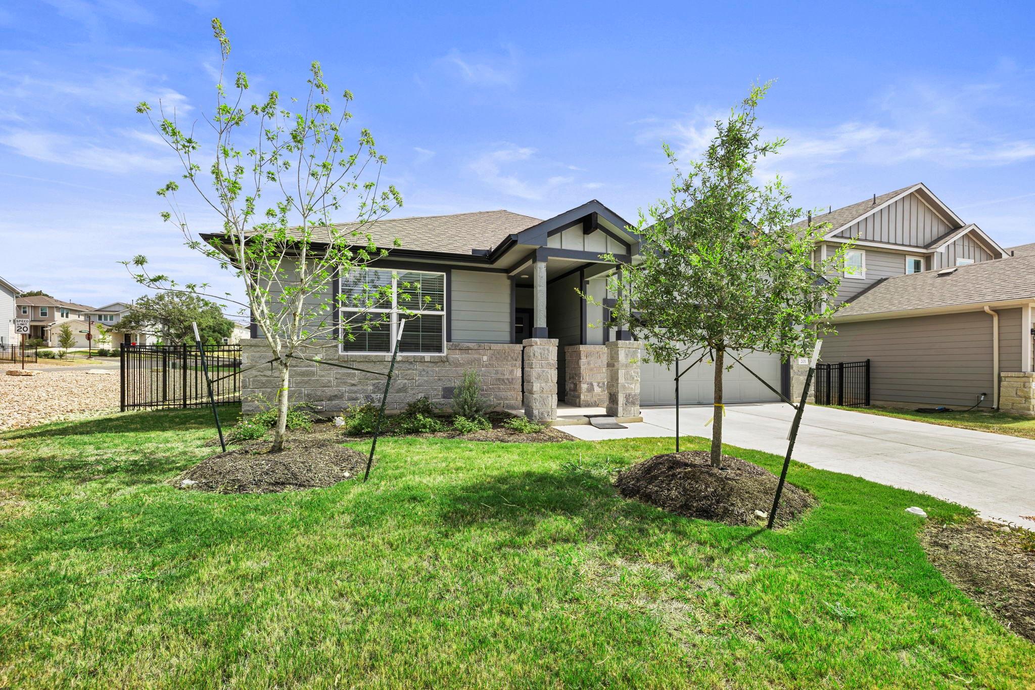 201 Merrick Rd, Georgetown, TX 78628