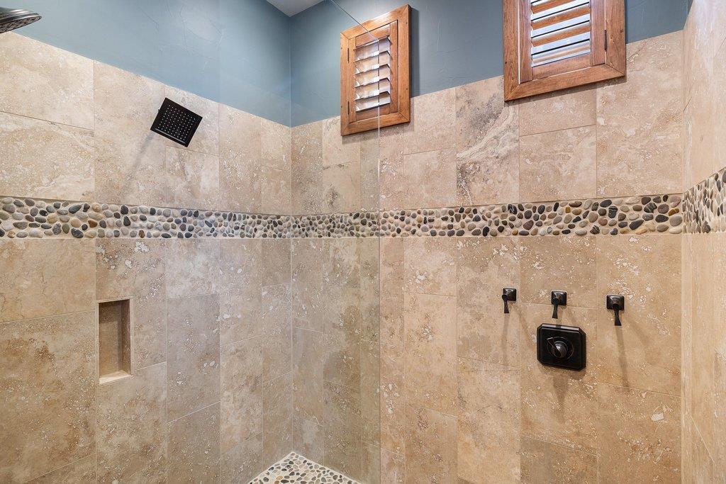 2217 Seabiscuit Cv # 113, Spicewood, TX 78669