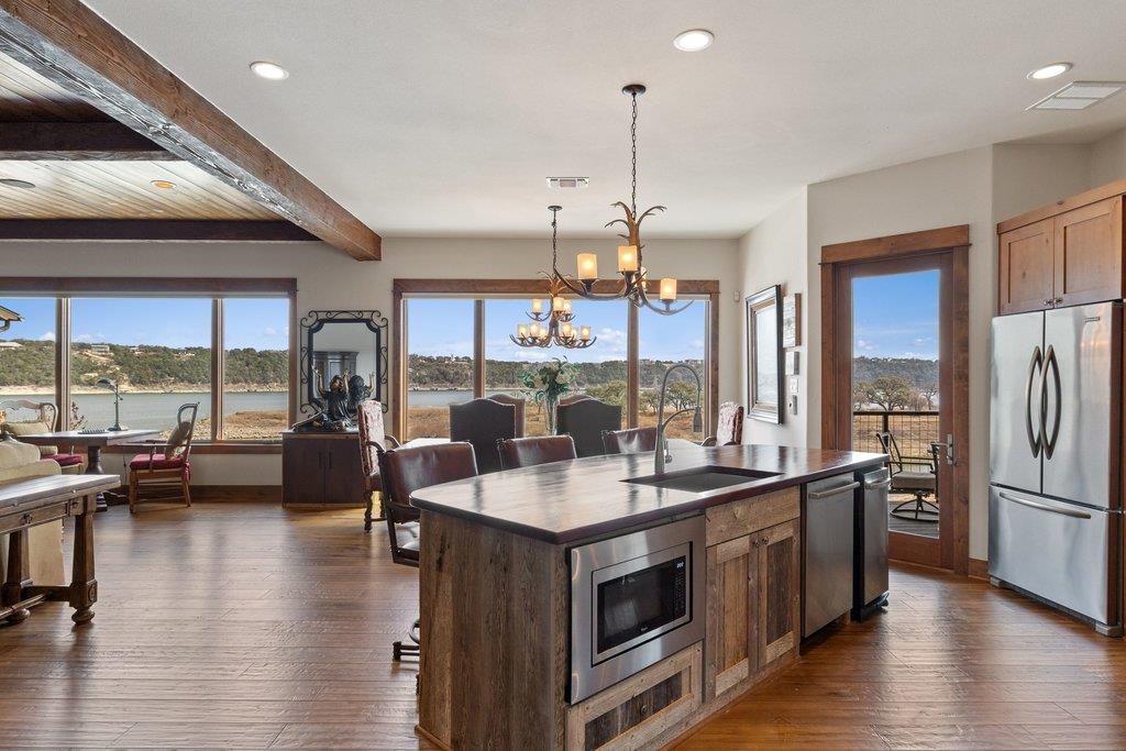 2217 Seabiscuit Cv # 113, Spicewood, TX 78669