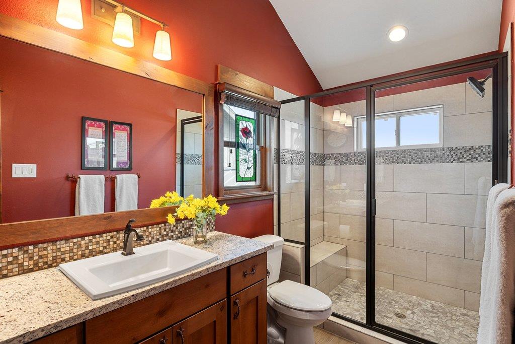 2217 Seabiscuit Cv # 113, Spicewood, TX 78669