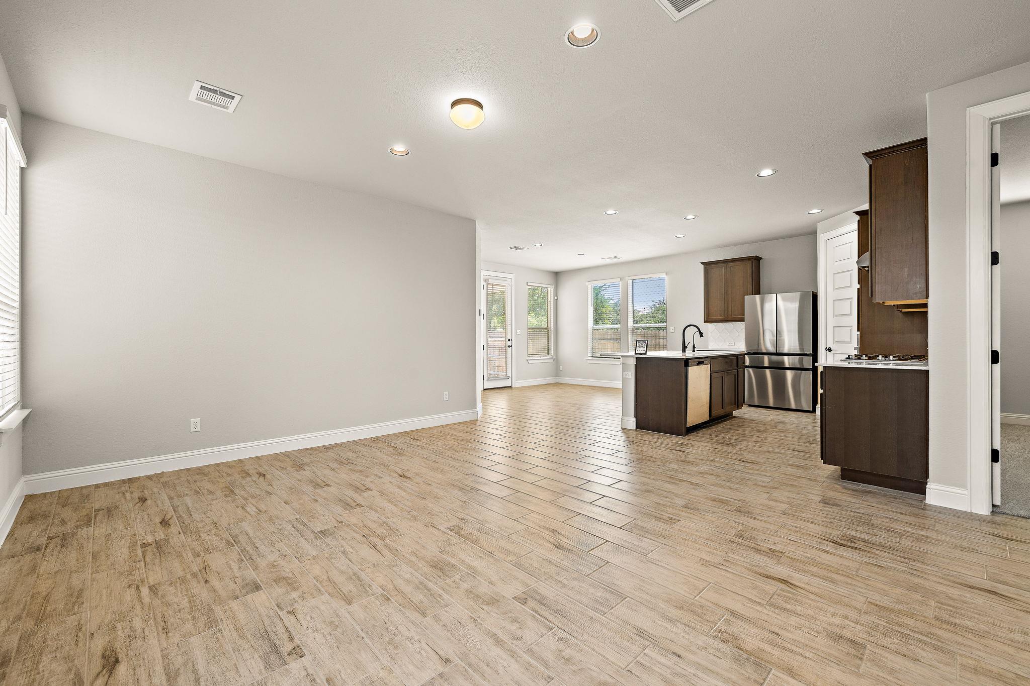 232 Stone Canyon Dr, Georgetown, TX 78628