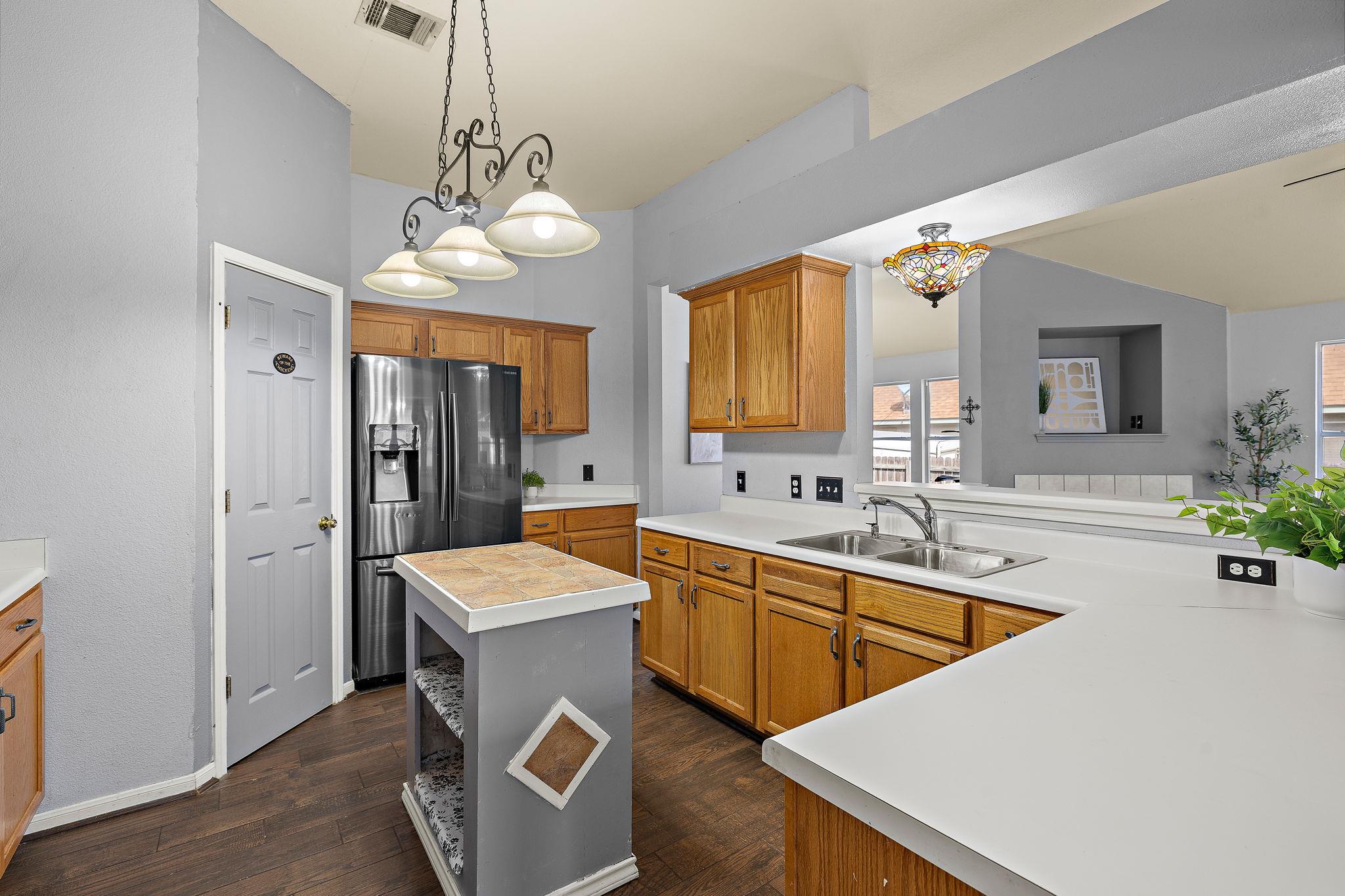 15 Azalea Dr, Georgetown, TX 78626