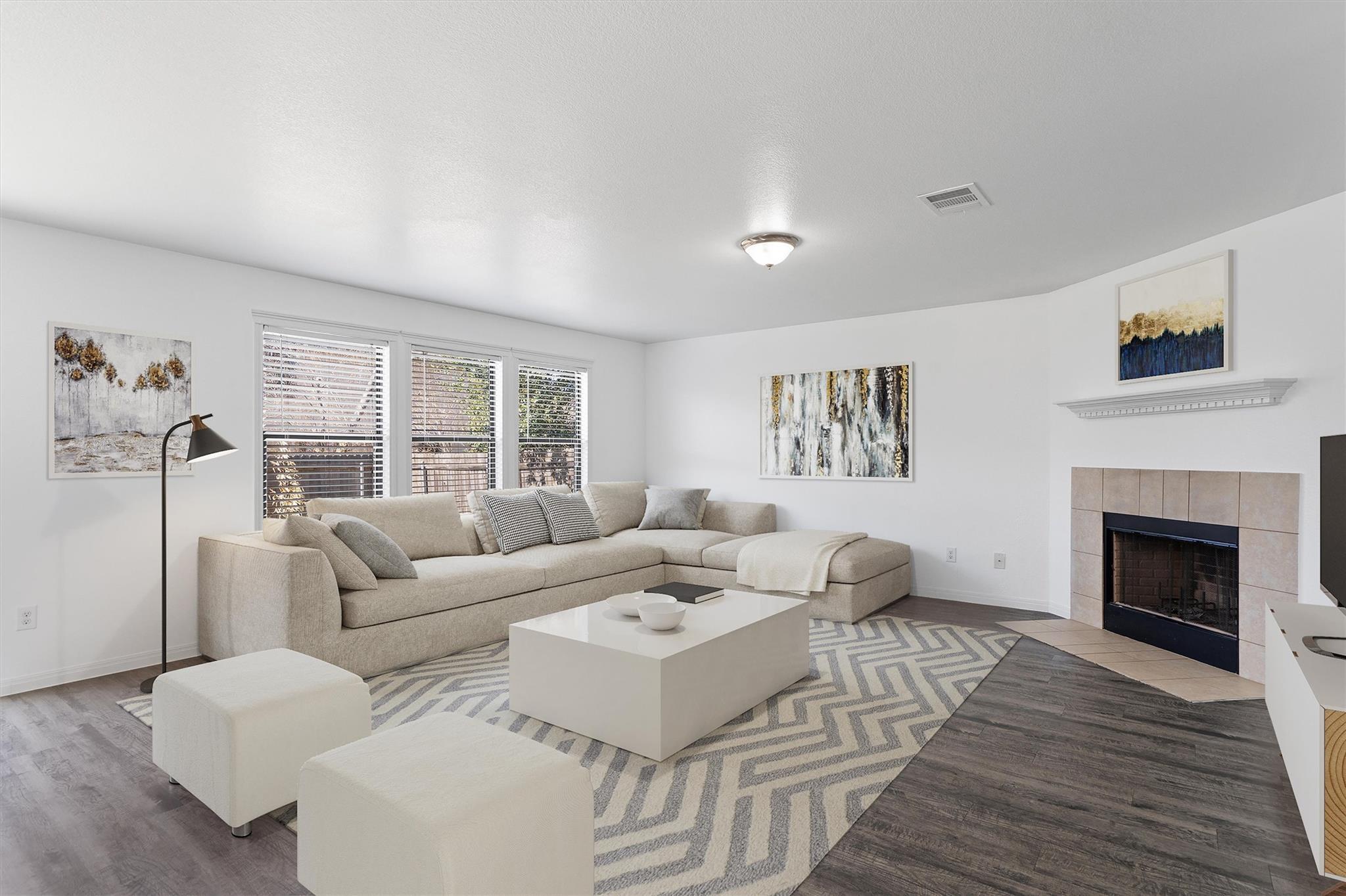 5608 Sunday Silence Dr, Del Valle, TX 78617