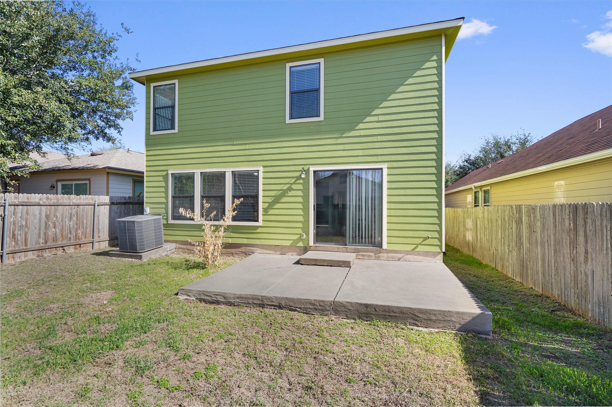 5608 Sunday Silence Dr, Del Valle, TX 78617