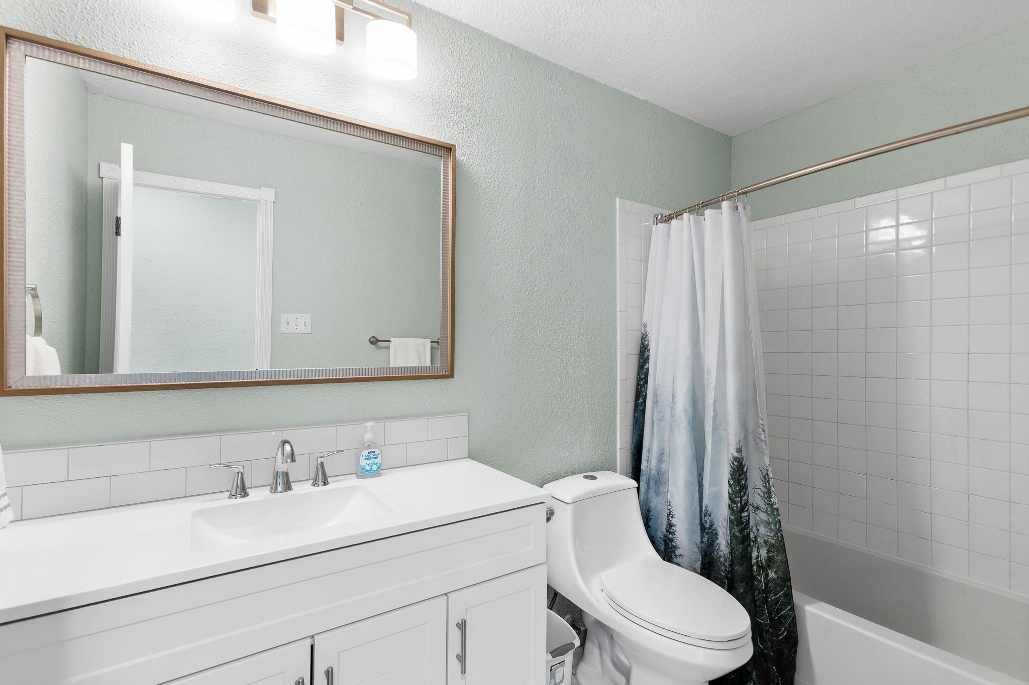 8007 Swindon Ln, Austin, TX 78745