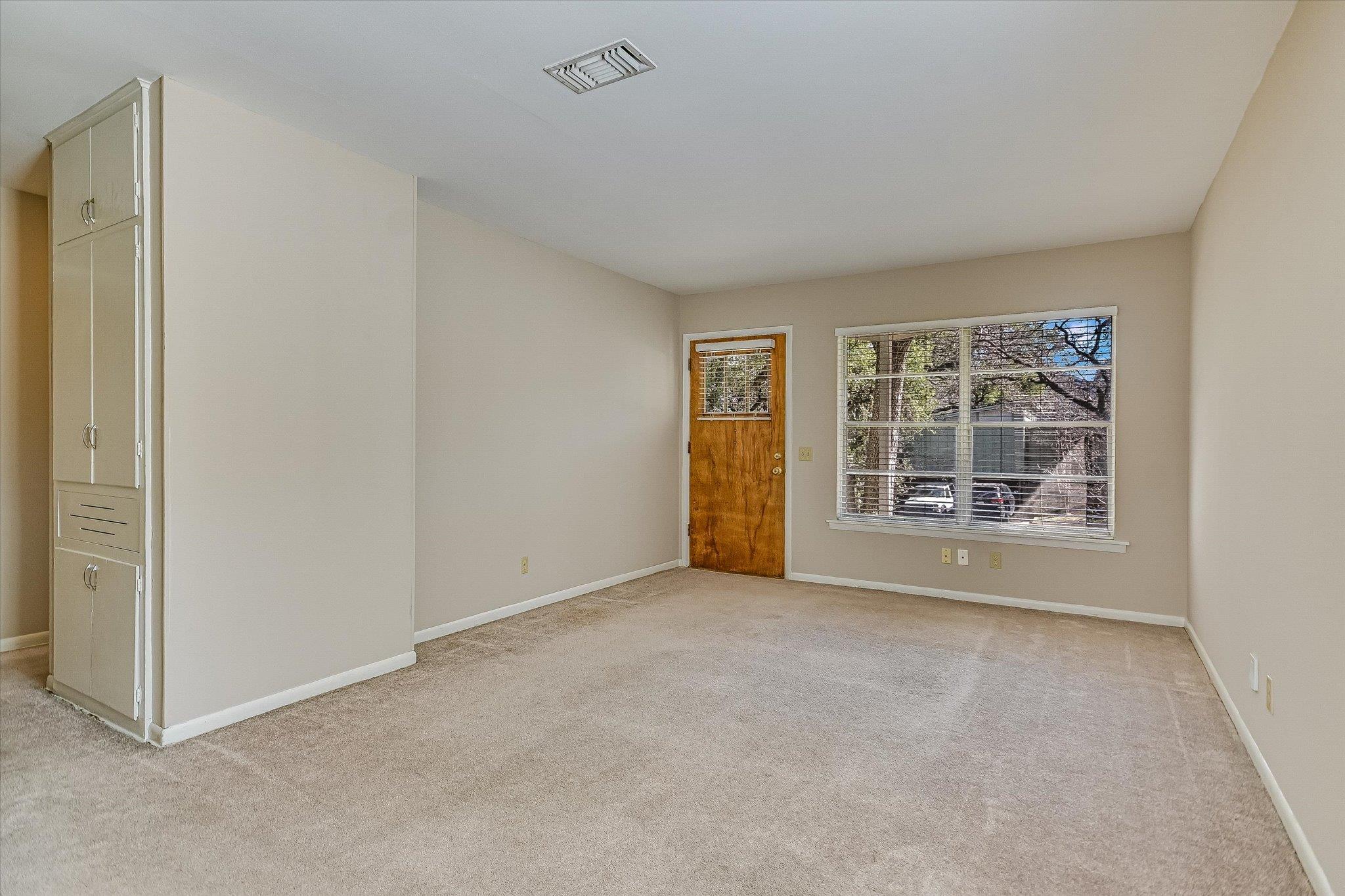 1000 Possum Trot St, Austin, TX 78703