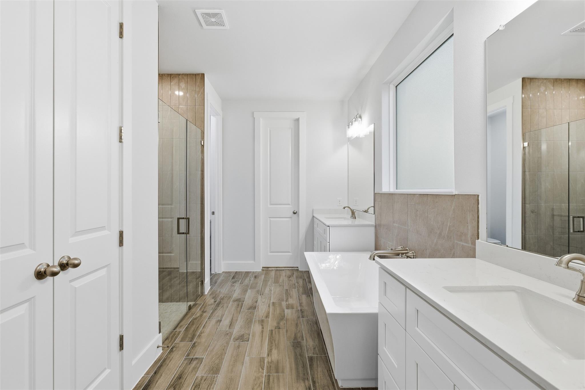 8521 Pine Muhly Dr, Lago Vista, TX 78645