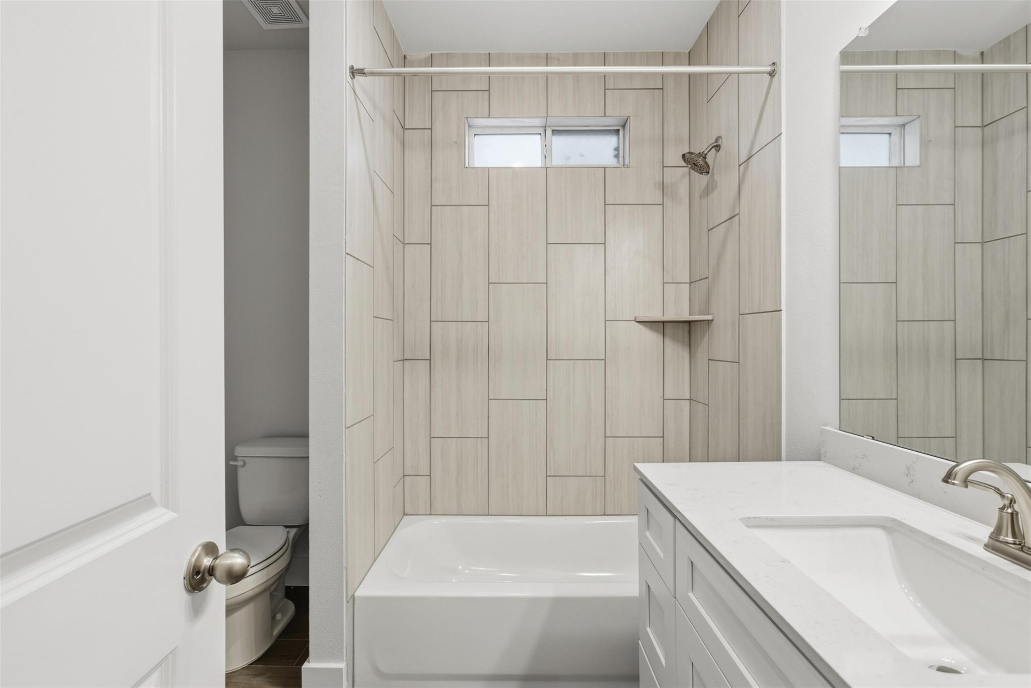 8521 Pine Muhly Dr, Lago Vista, TX 78645