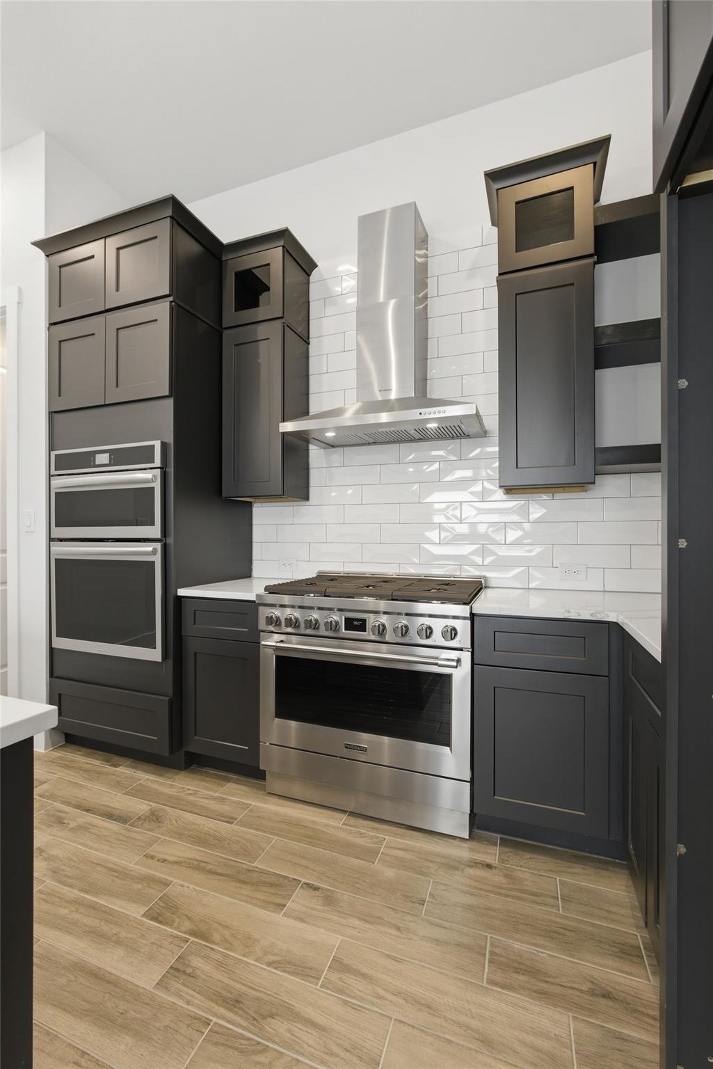 8521 Pine Muhly Dr, Lago Vista, TX 78645