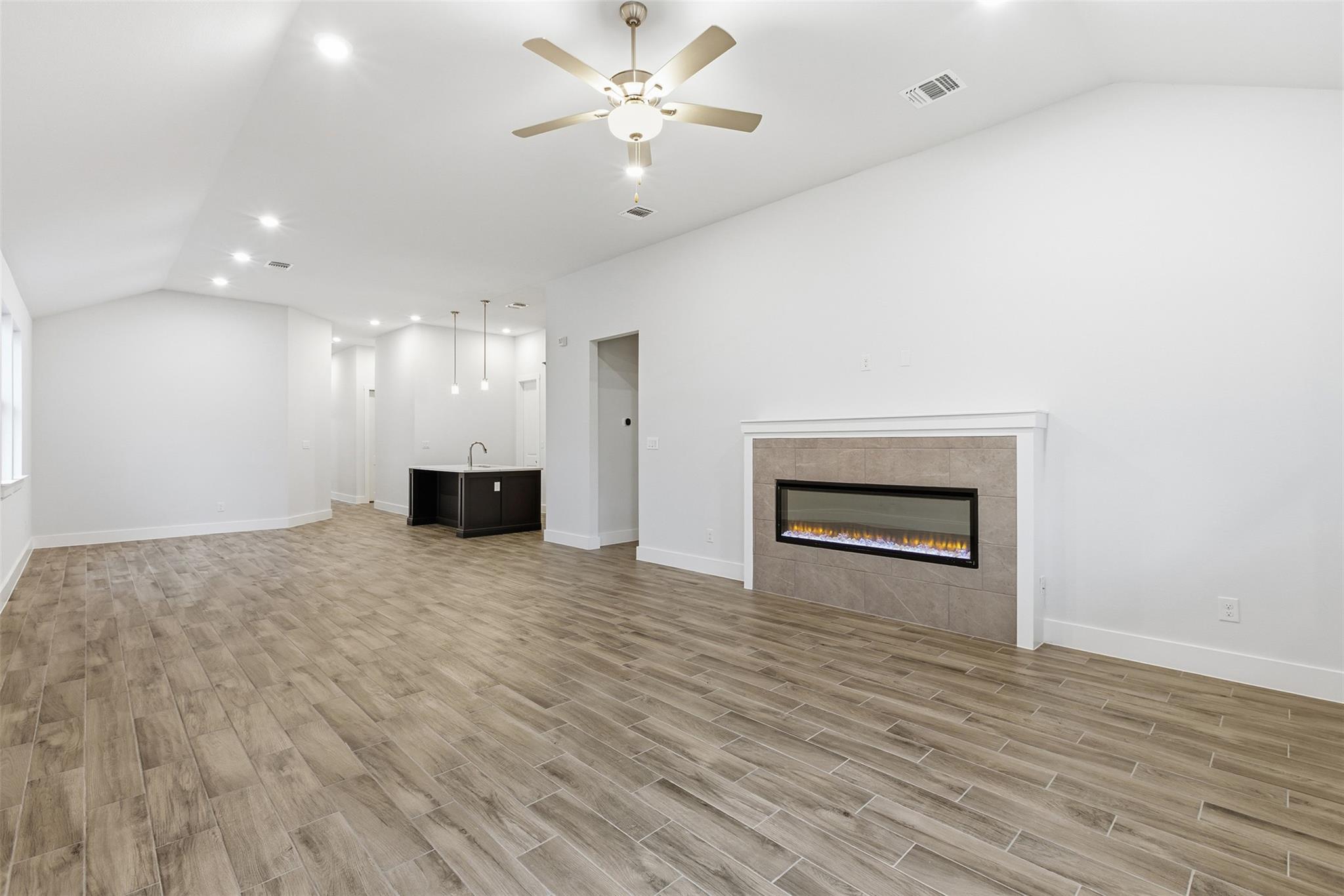 8521 Pine Muhly Dr, Lago Vista, TX 78645