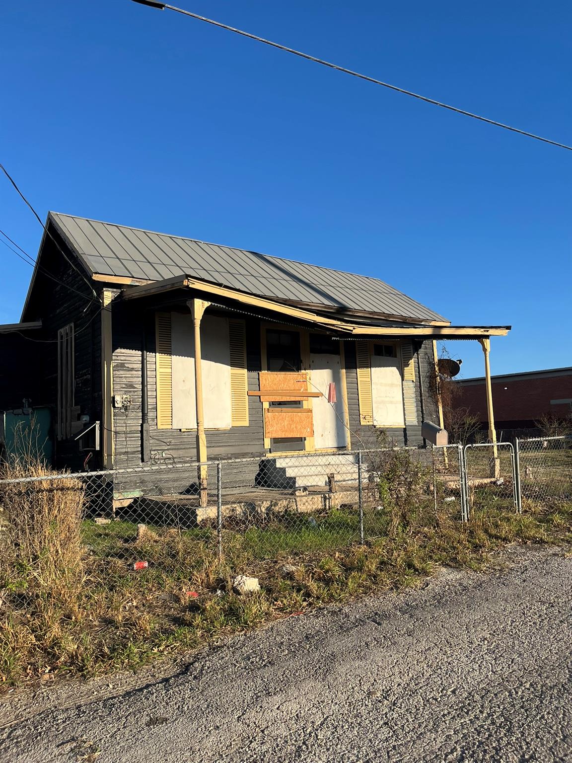 1404 N OLIVE St, San Antonio, TX 78208