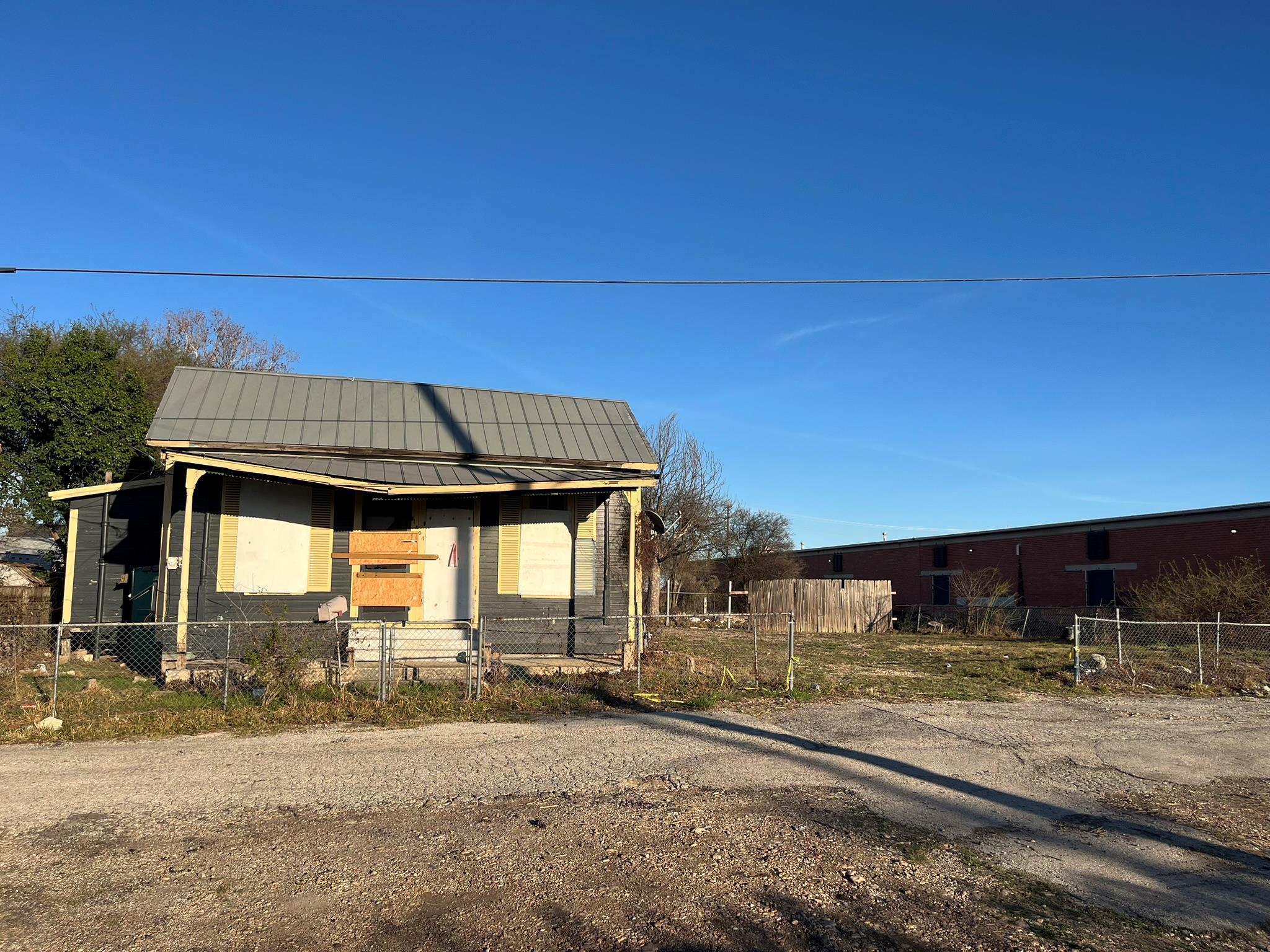 1404 N OLIVE St, San Antonio, TX 78208