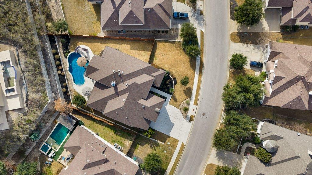 5812 Davenport Divide Rd, Austin, TX 78738